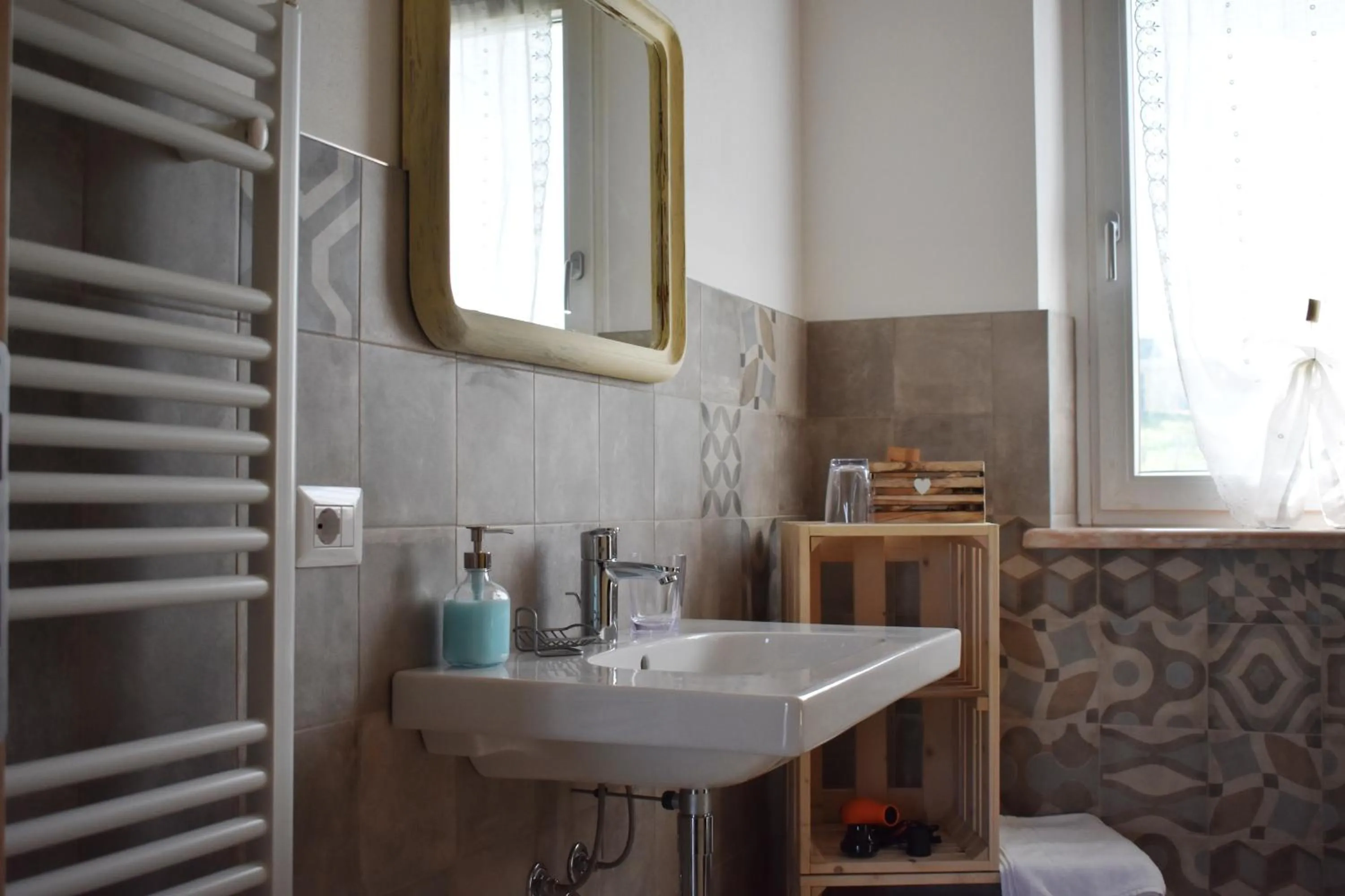 Shower in Orchidea Del Garda