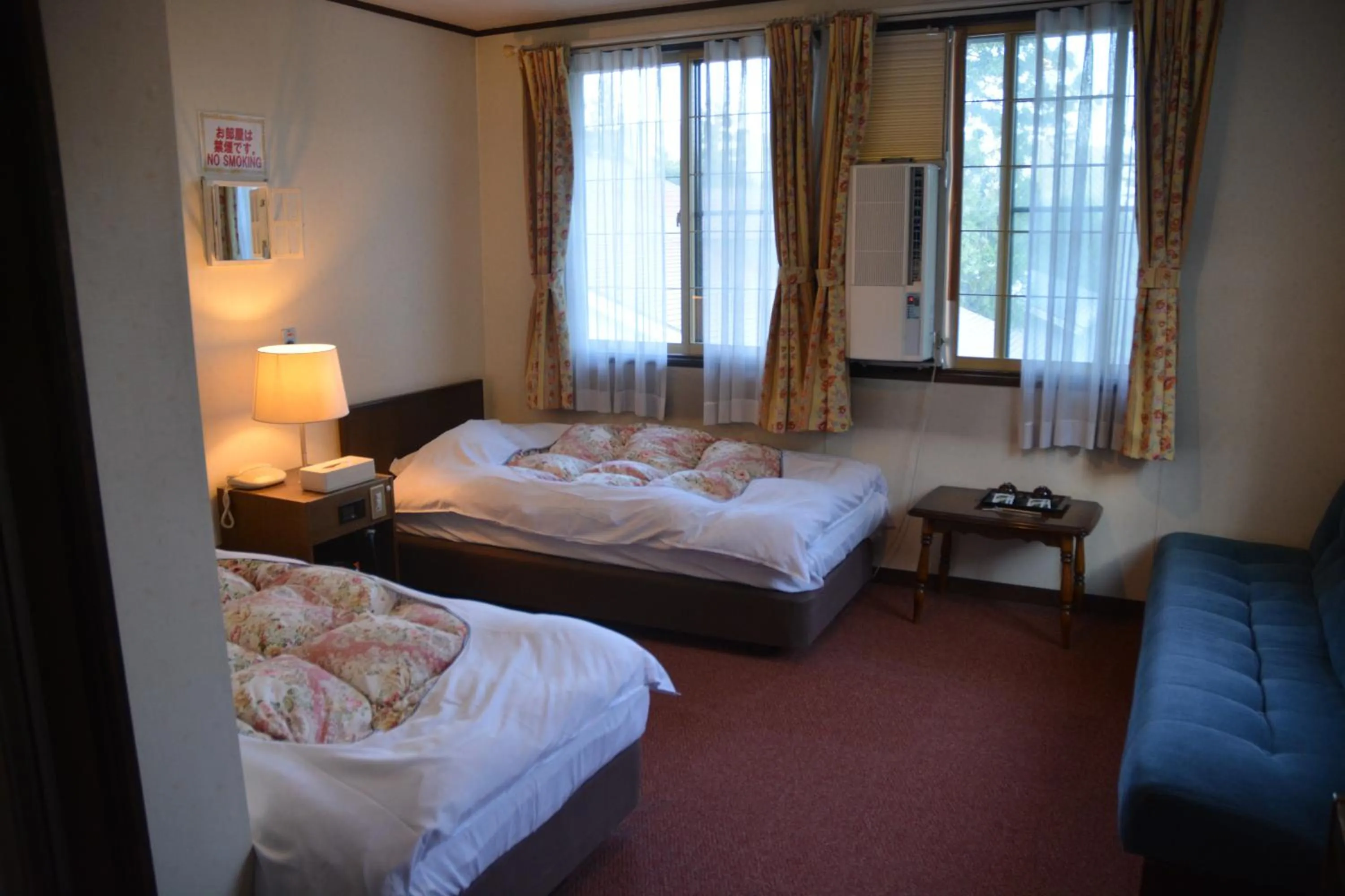 Photo of the whole room, Bed in Hotel Montblanc Hakuba