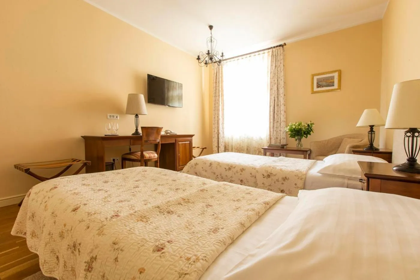 Bed in Hotel Slamič Ljubljana