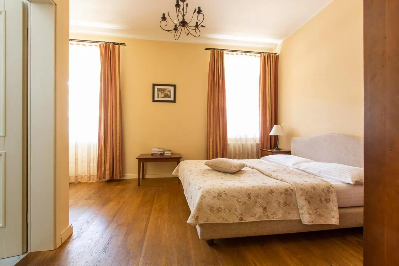 Bed in Hotel Slamič Ljubljana