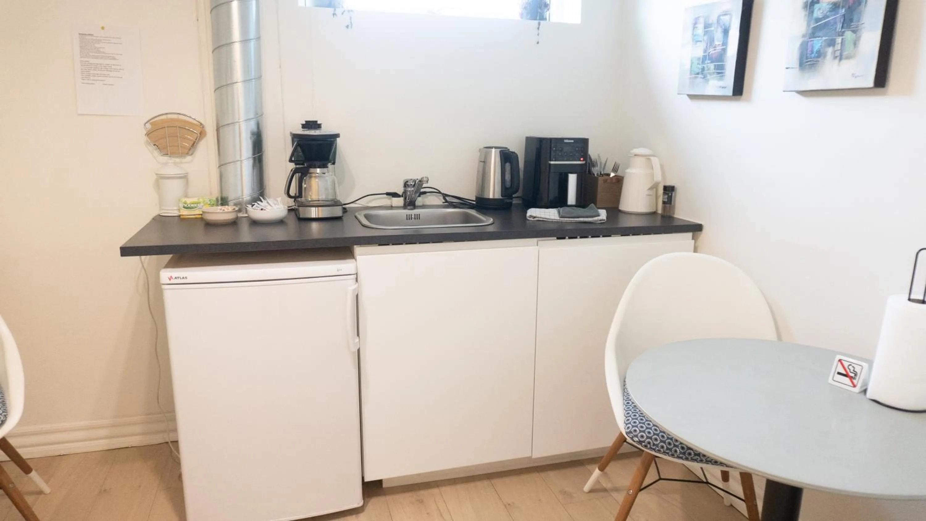 Communal kitchen in Hilmors Overnatning