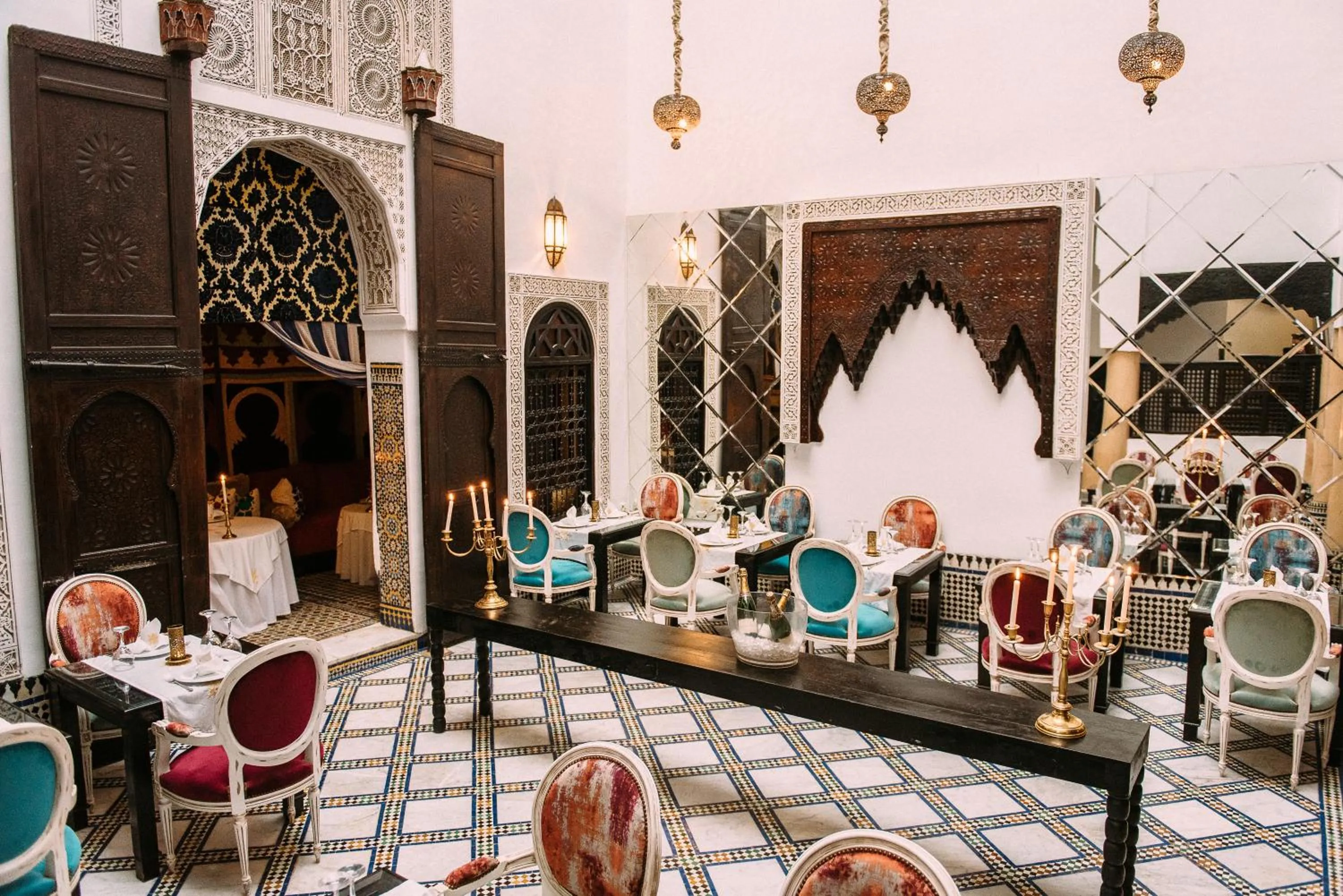 Restaurant/places to eat in Riad Maison Bleue and Spa