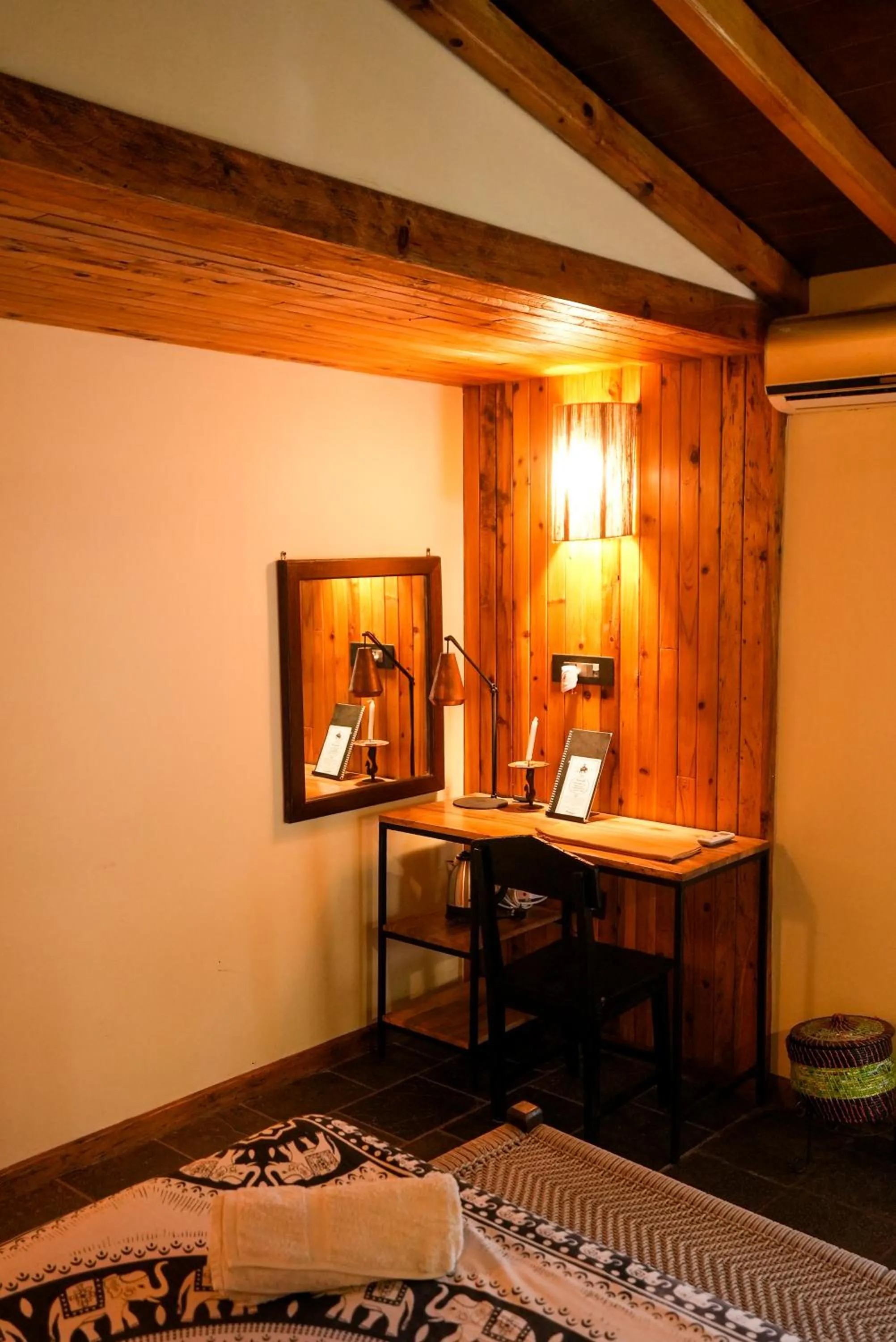 Bedroom, Bed in Sapana Village Lodge