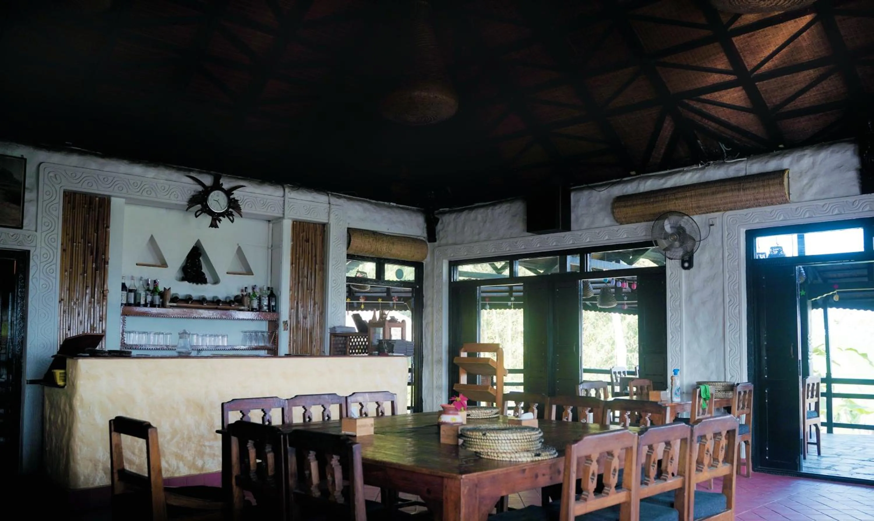 Restaurant/places to eat in Sapana Village Lodge