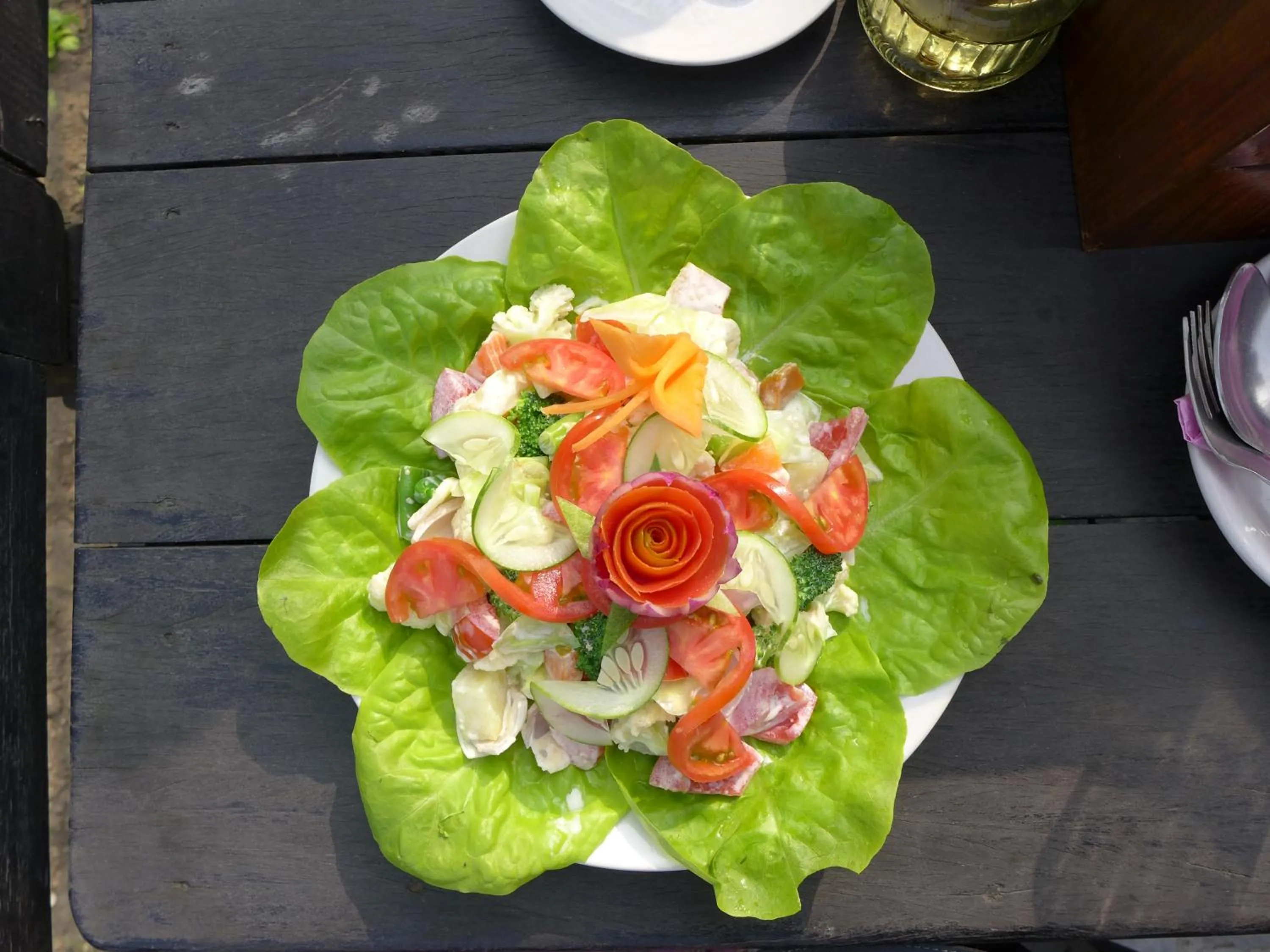 Restaurant/places to eat in Sapana Village Lodge