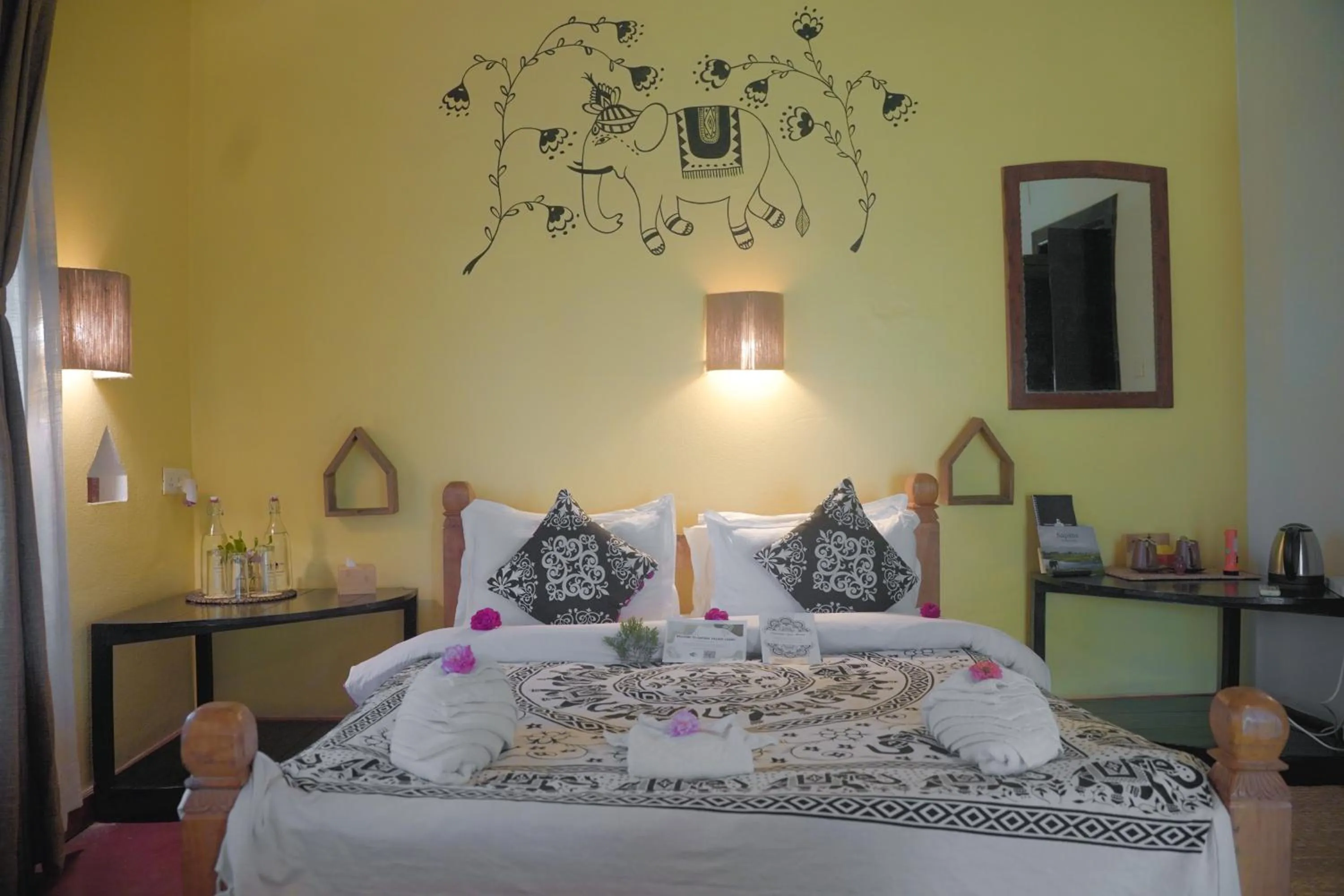 Bed in Sapana Village Lodge