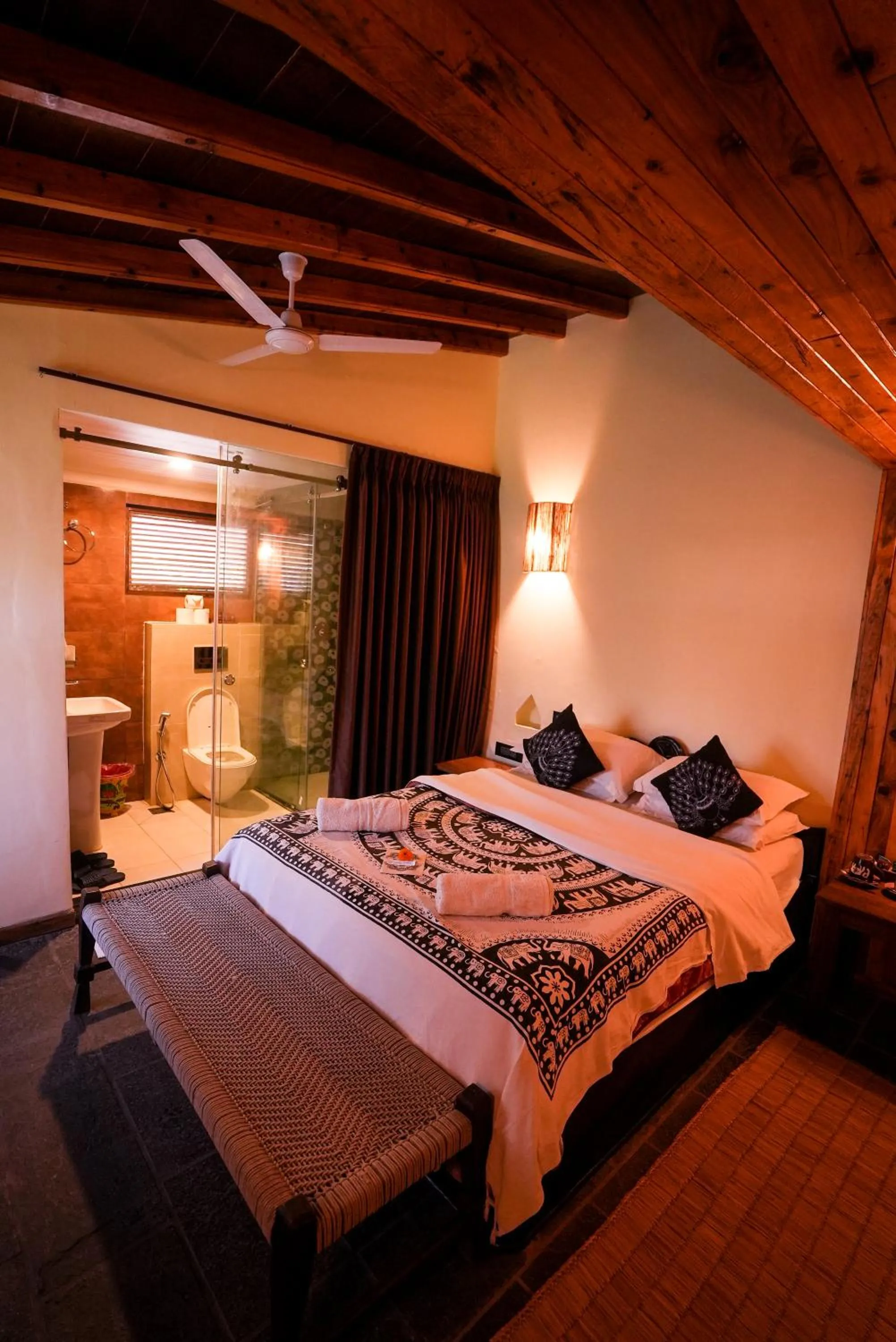 Bed in Sapana Village Lodge