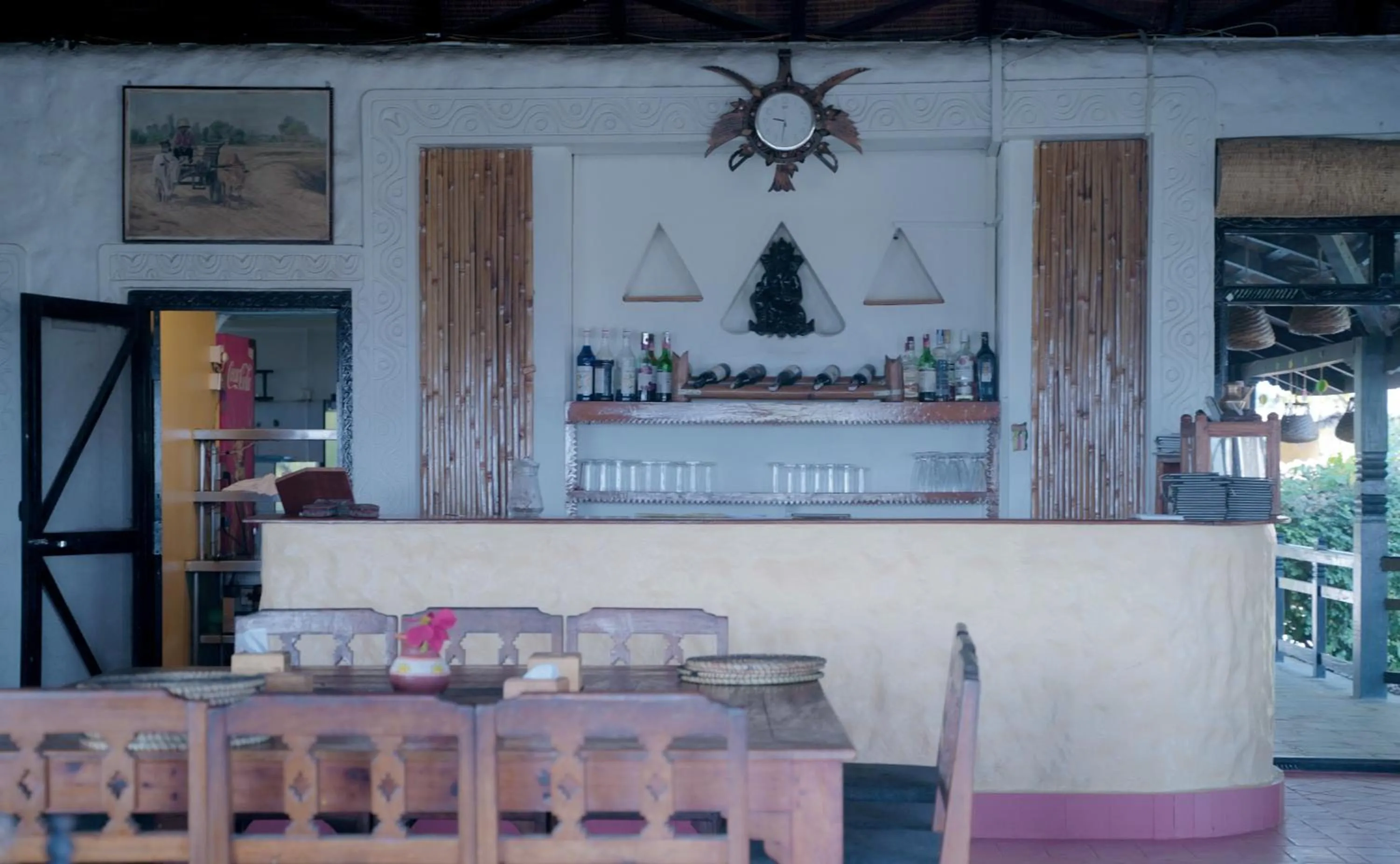 Restaurant/places to eat in Sapana Village Lodge