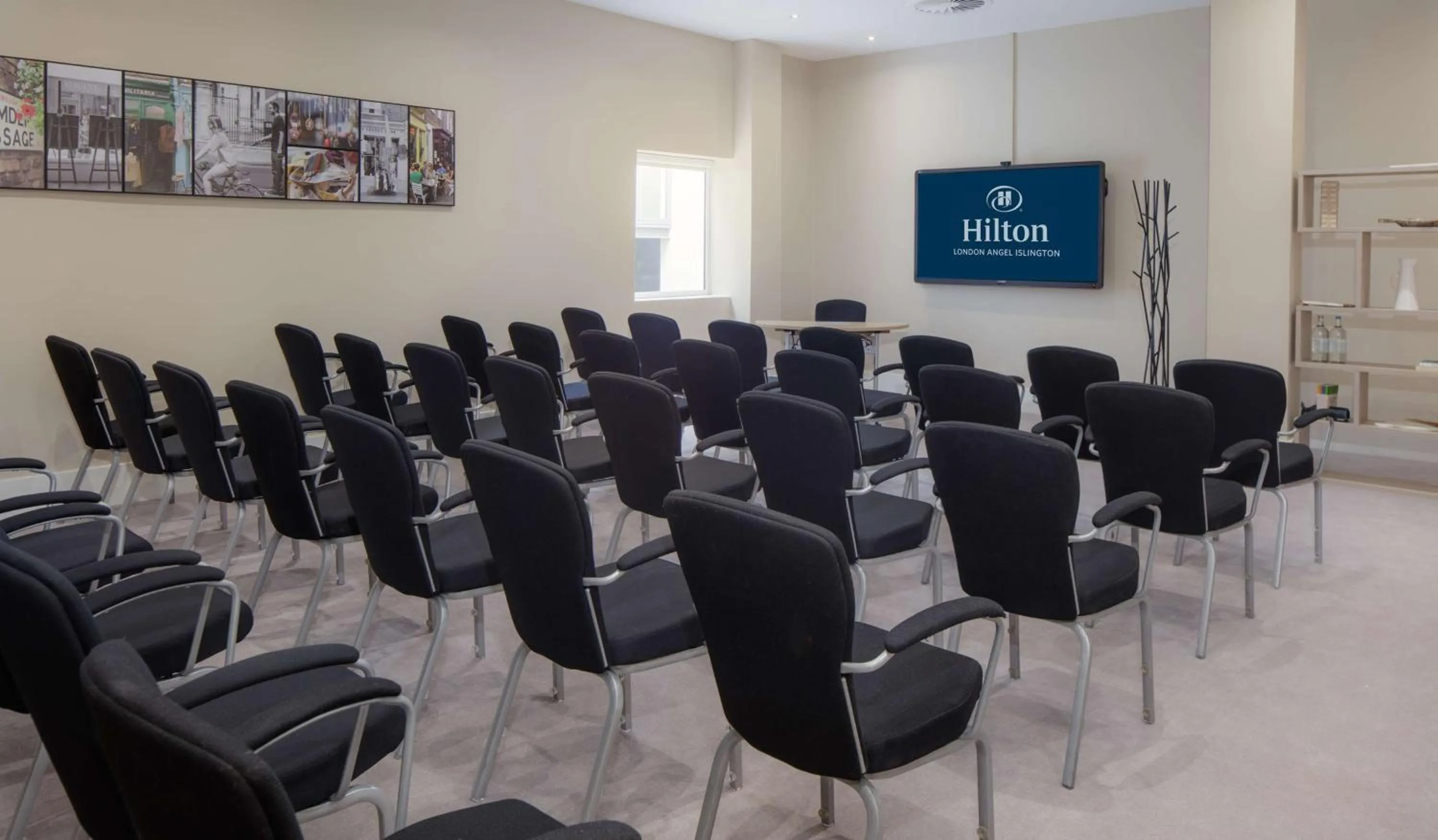 Meeting/conference room in Hilton London Angel Islington