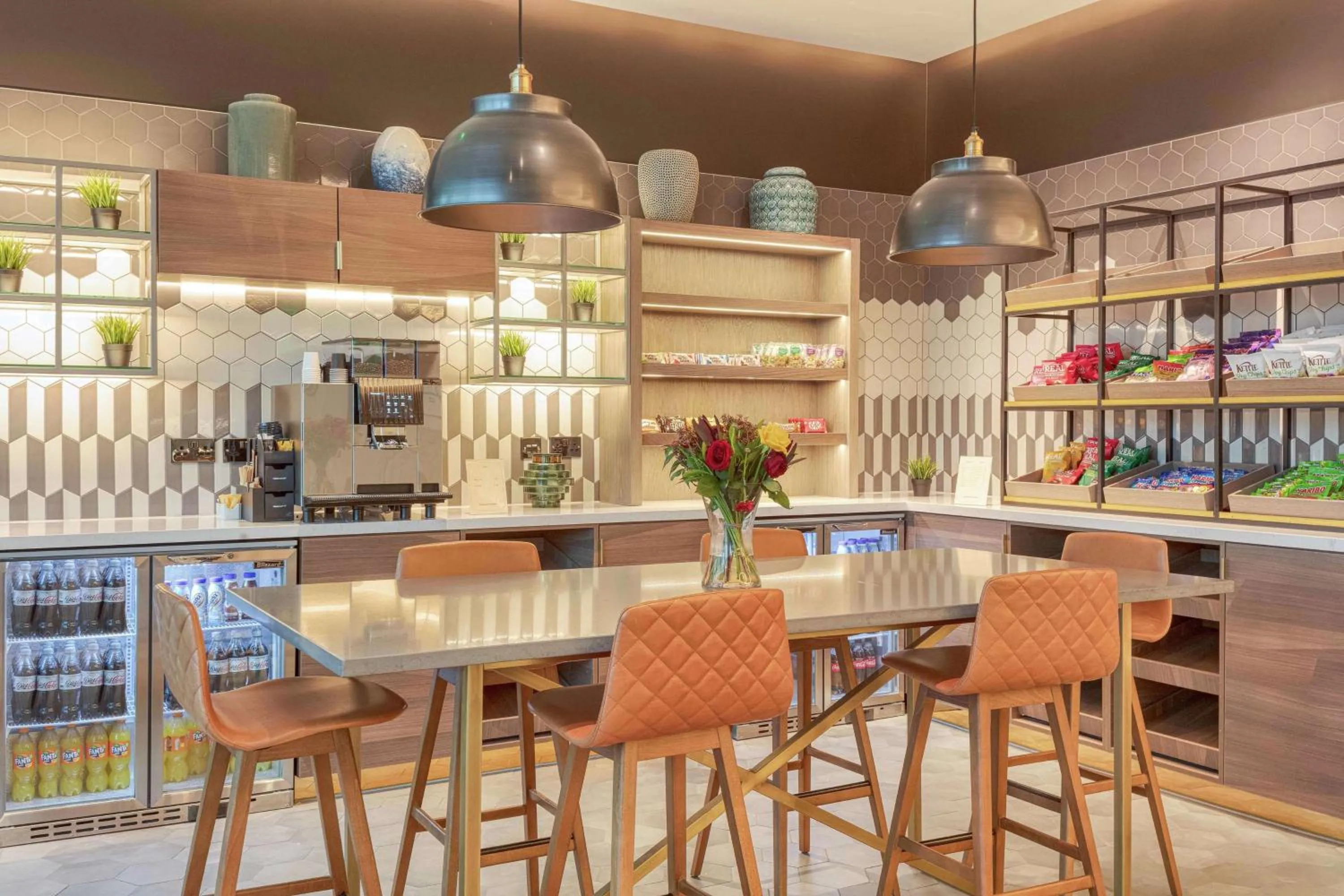 Restaurant/places to eat in Hilton London Angel Islington