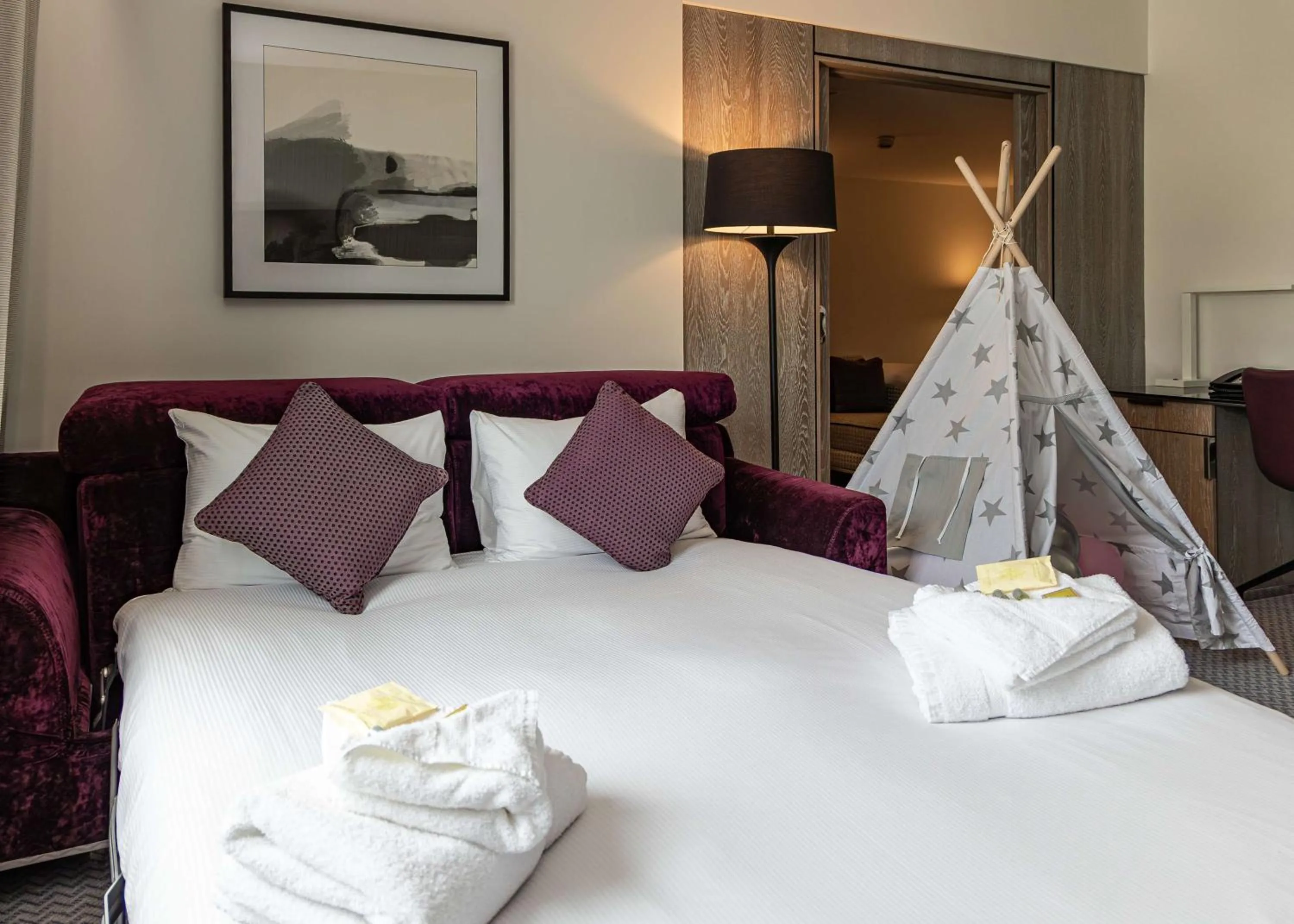 Bed in Hilton London Angel Islington