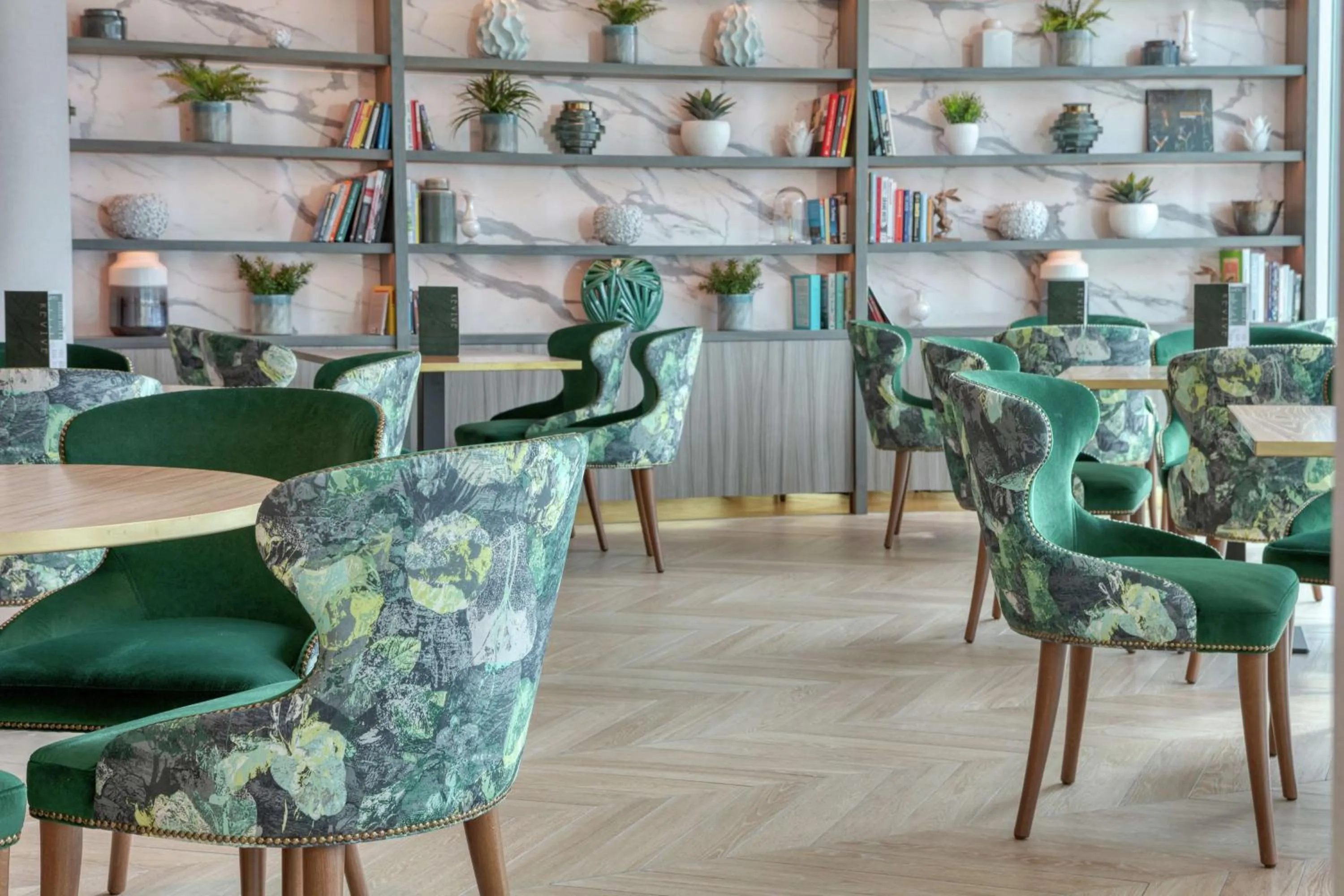 Restaurant/places to eat in Hilton London Angel Islington