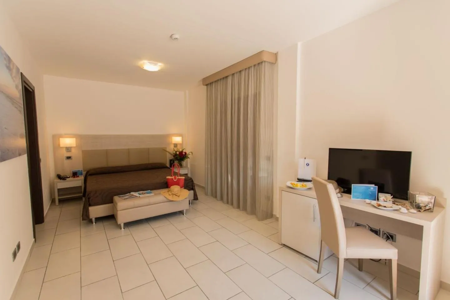 Photo of the whole room, Bed in Futura Club Cilento