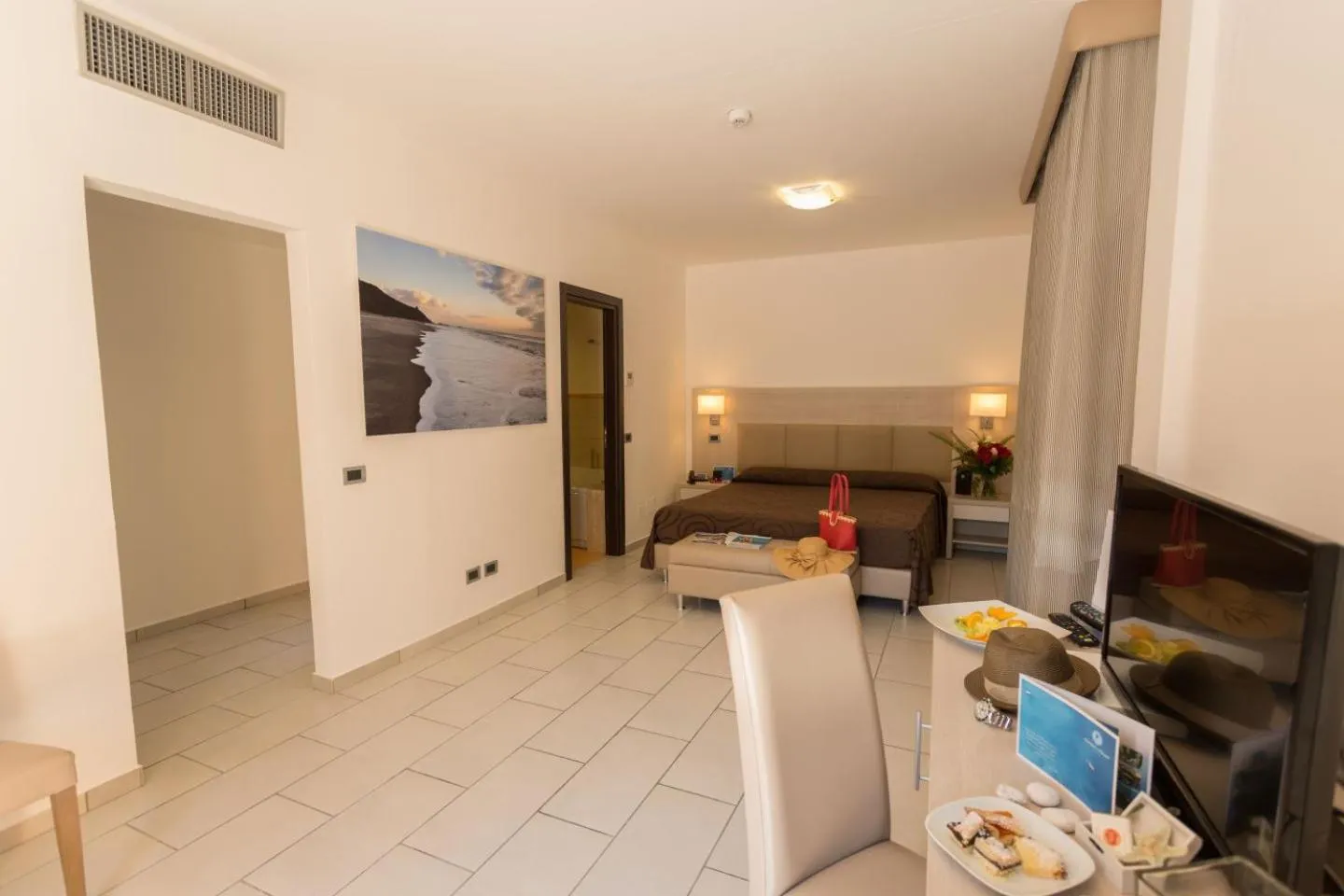 Photo of the whole room in Futura Club Cilento