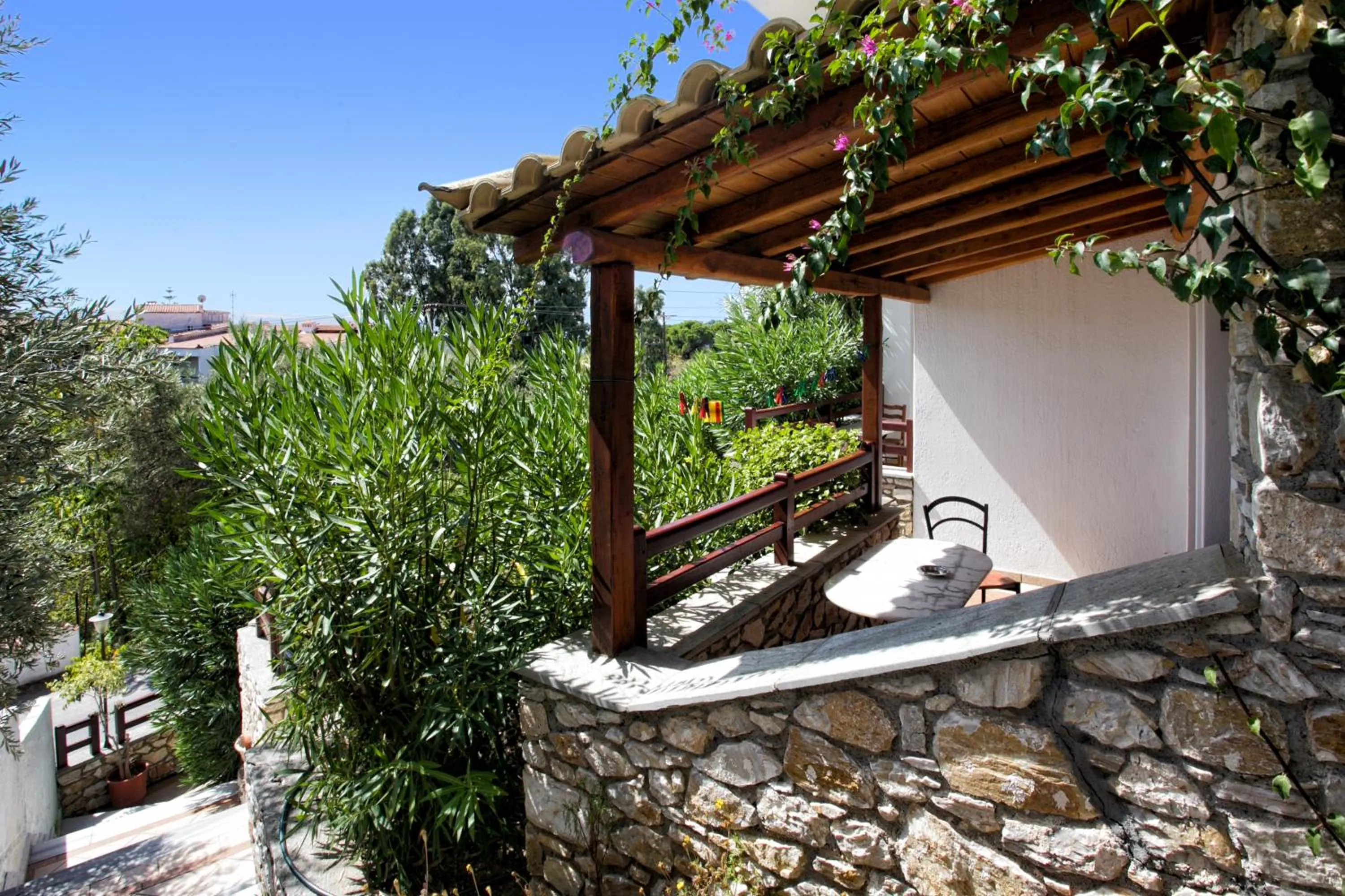 Property building in Villa Maraki