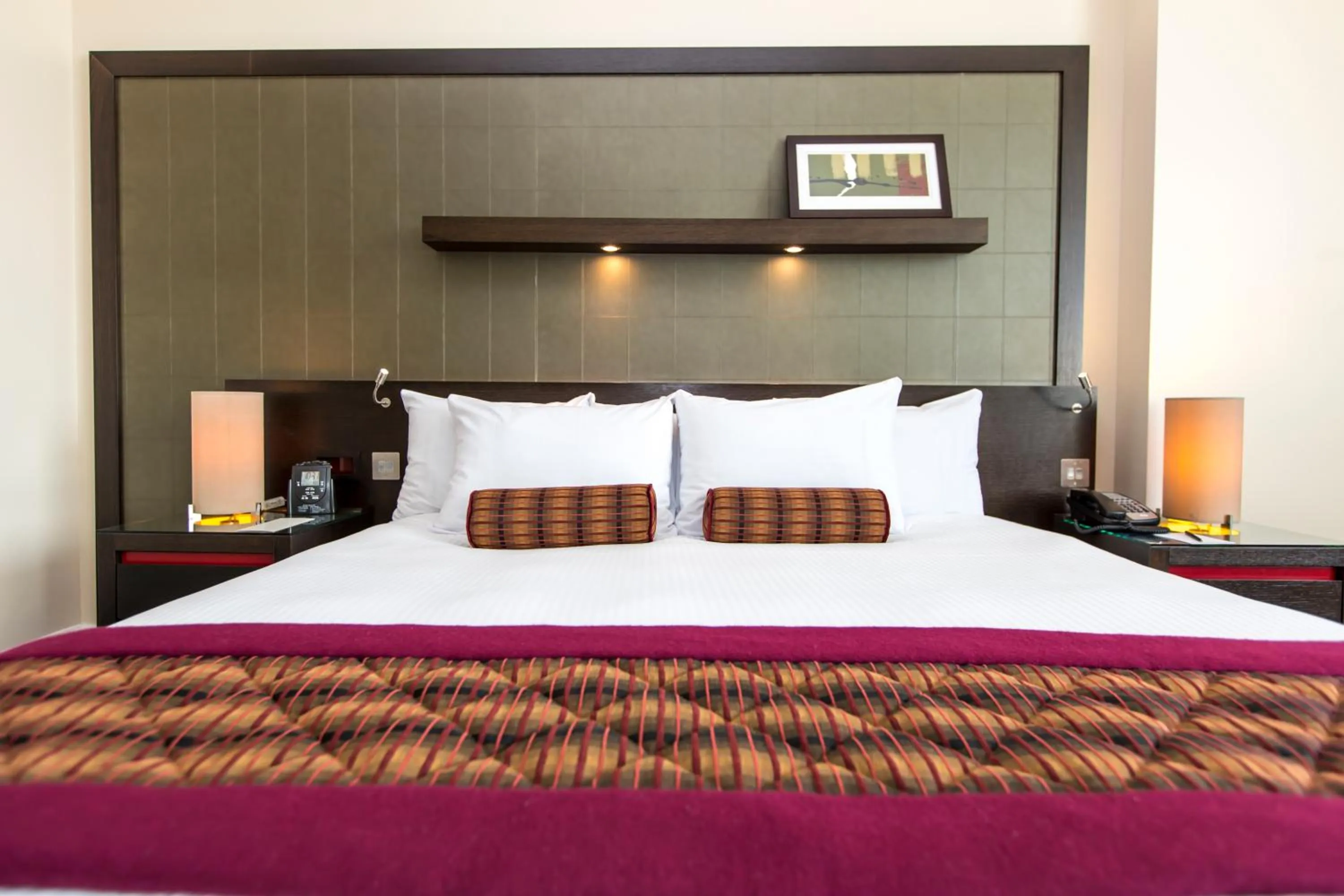 Bed in Hilton London Canary Wharf