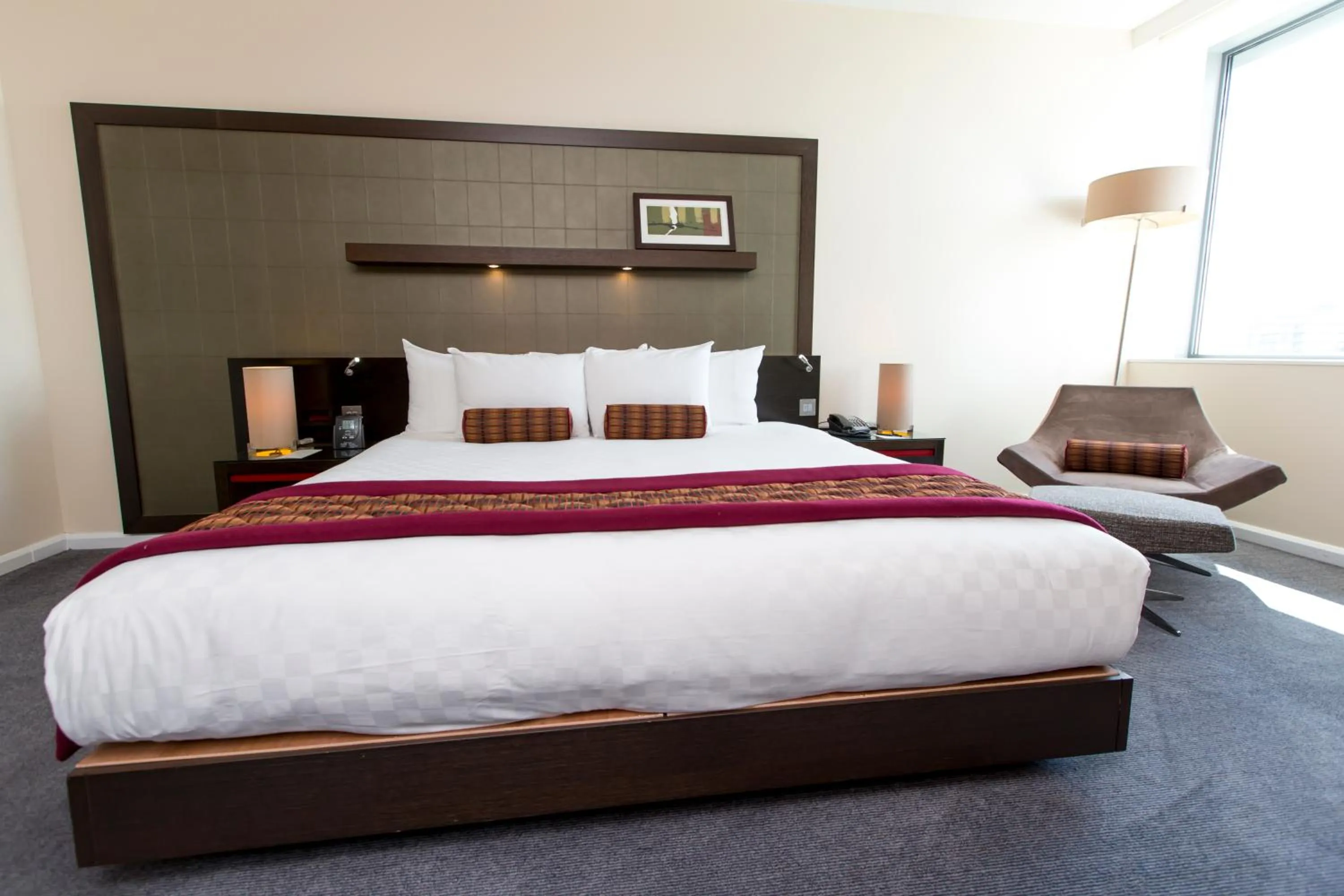 Bed in Hilton London Canary Wharf