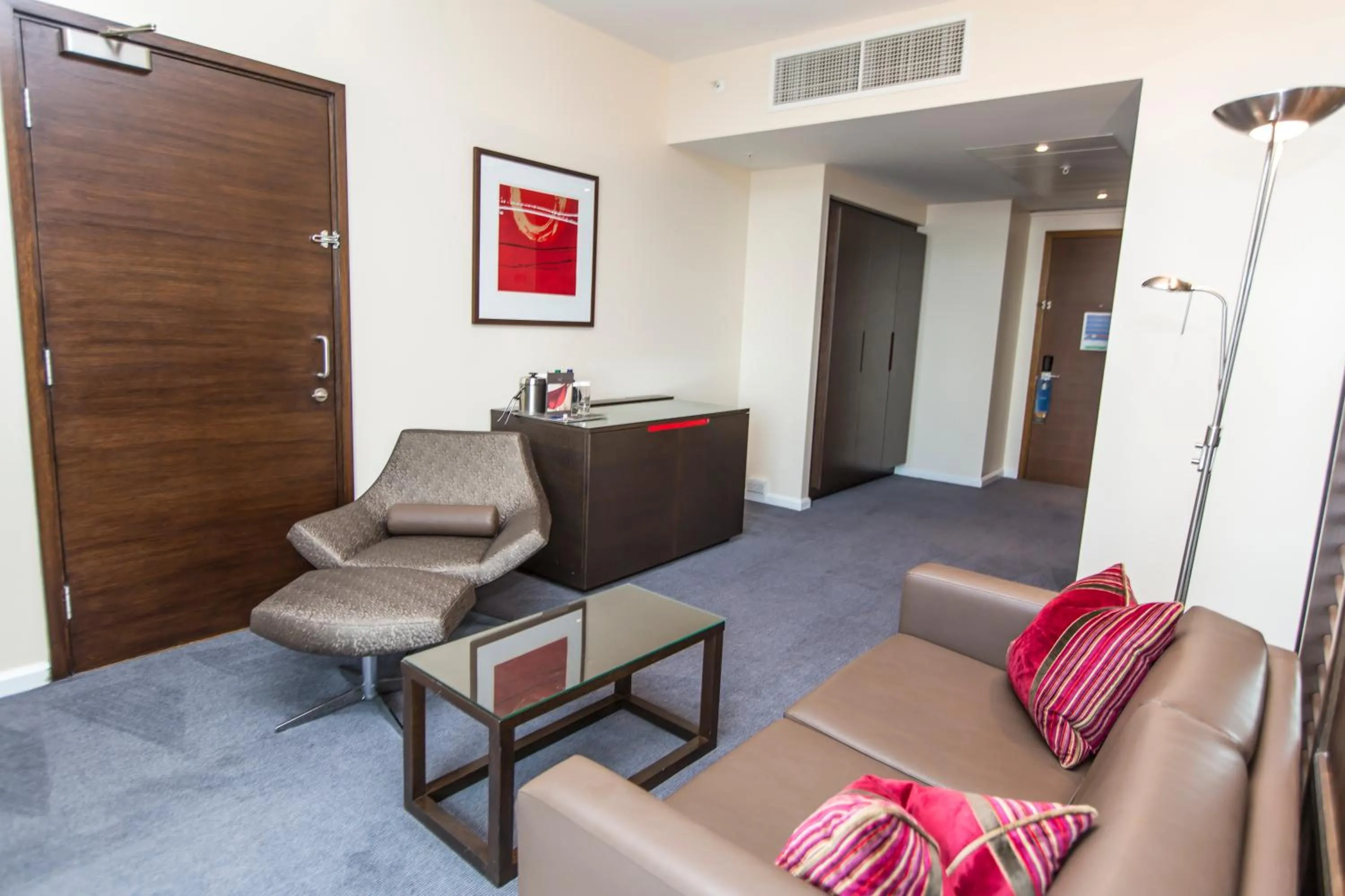 Living room in Hilton London Canary Wharf