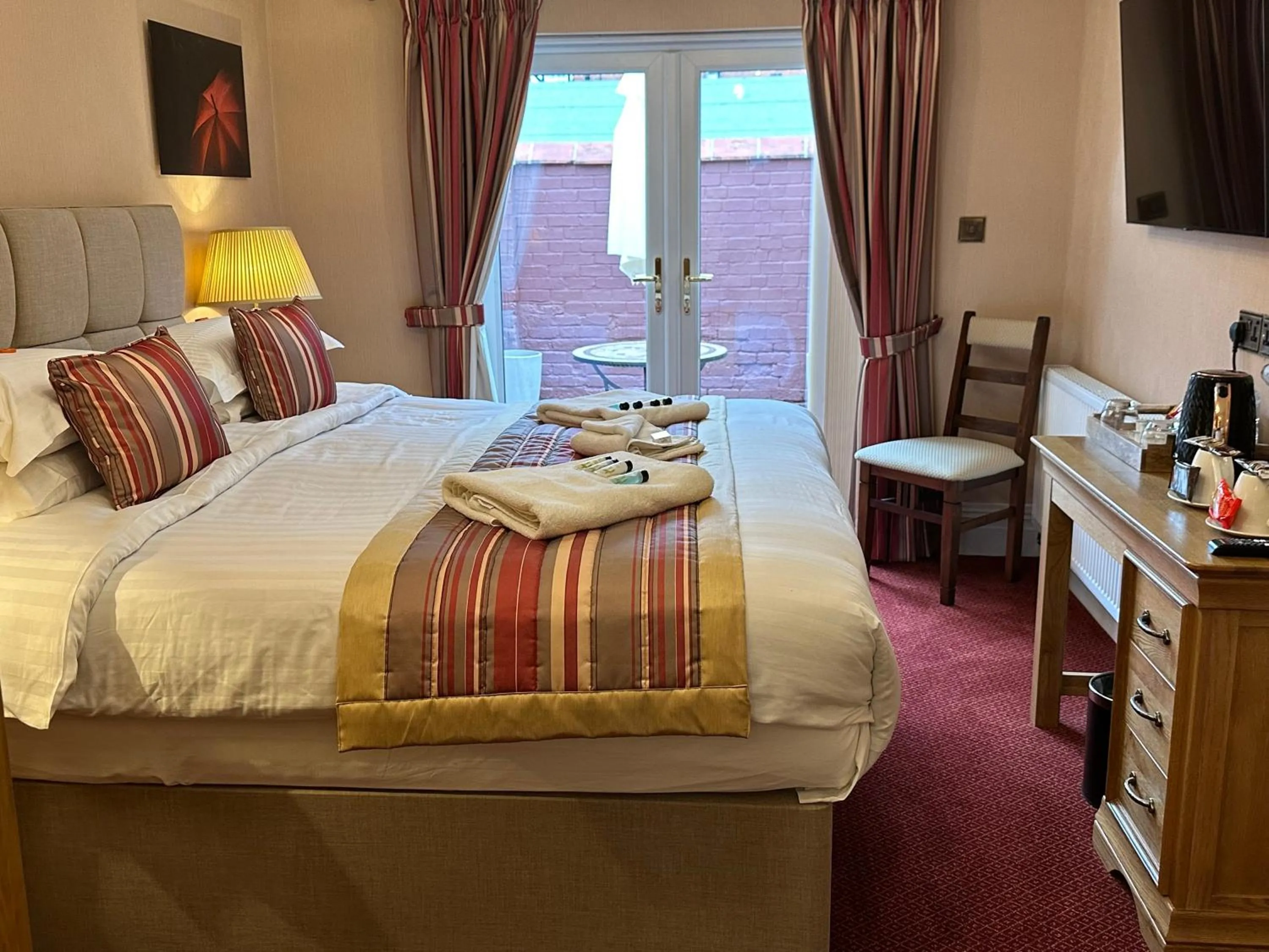 Bed in Chester House Guest House