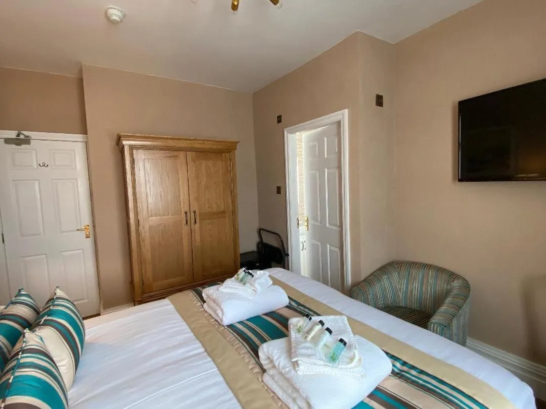 Bed in Chester House Guest House