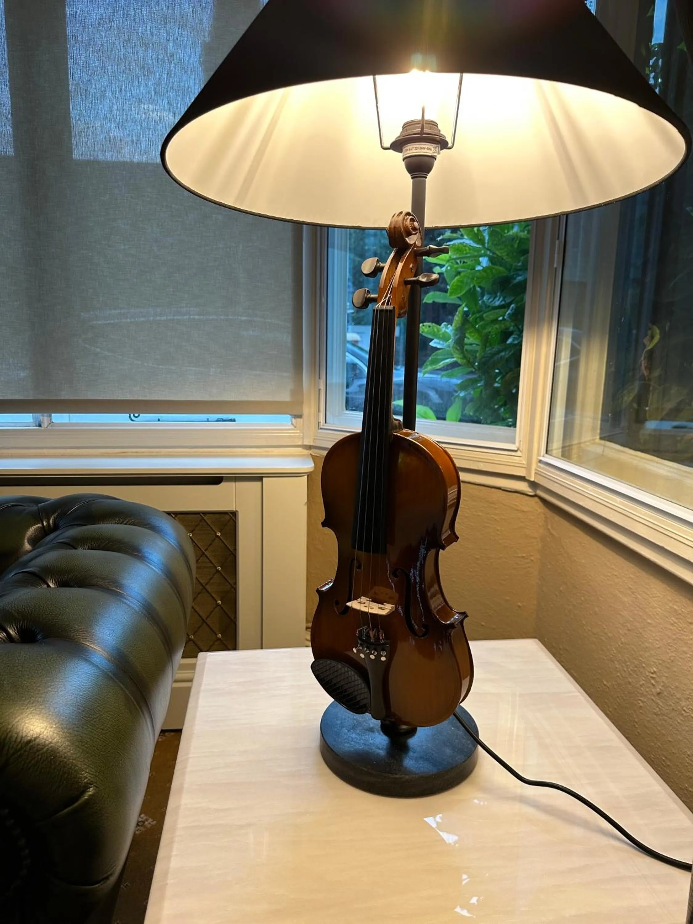 Communal lounge/ TV room in Chester House Guest House