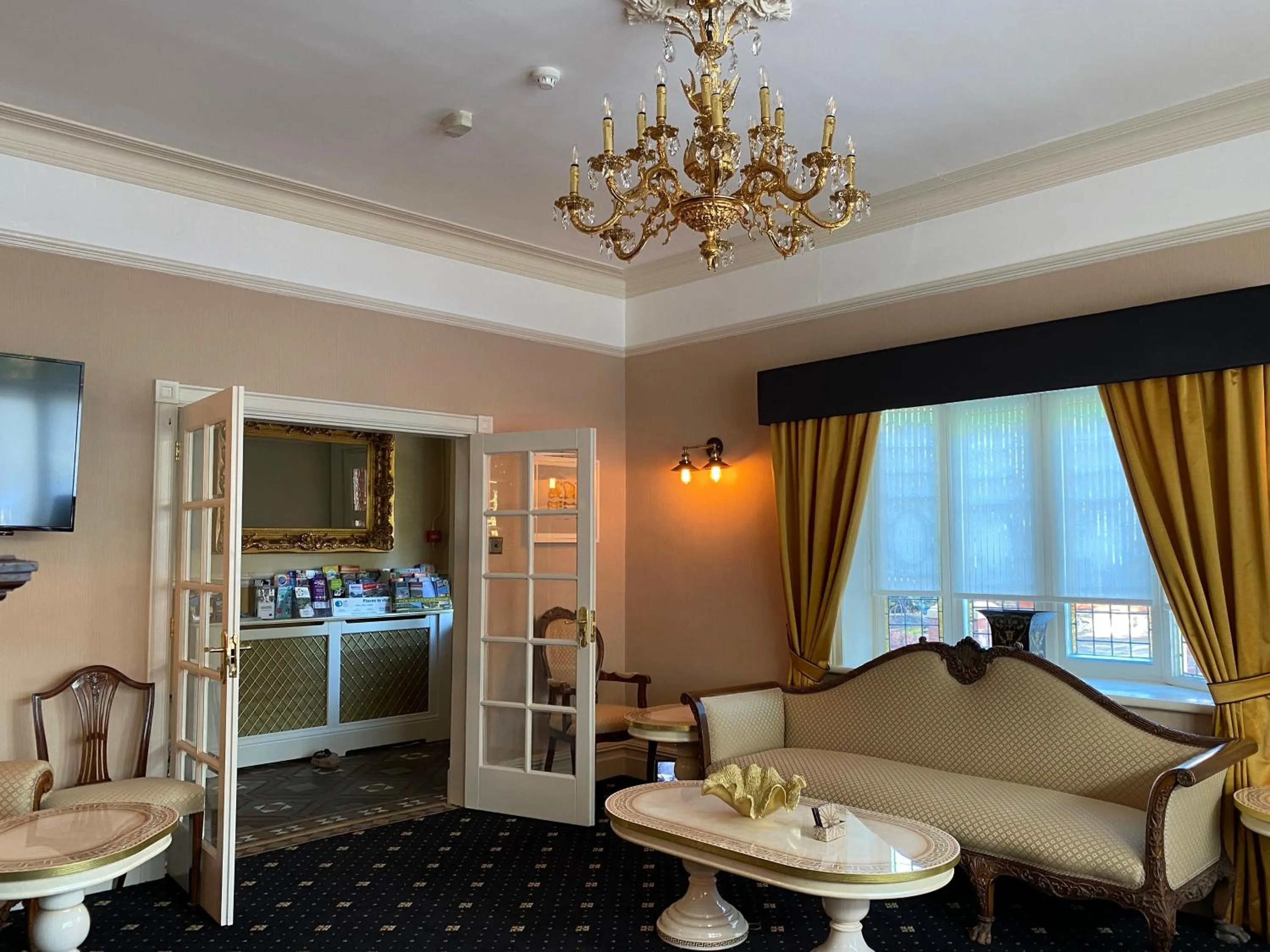 TV and multimedia, Bed in Chester House Guest House