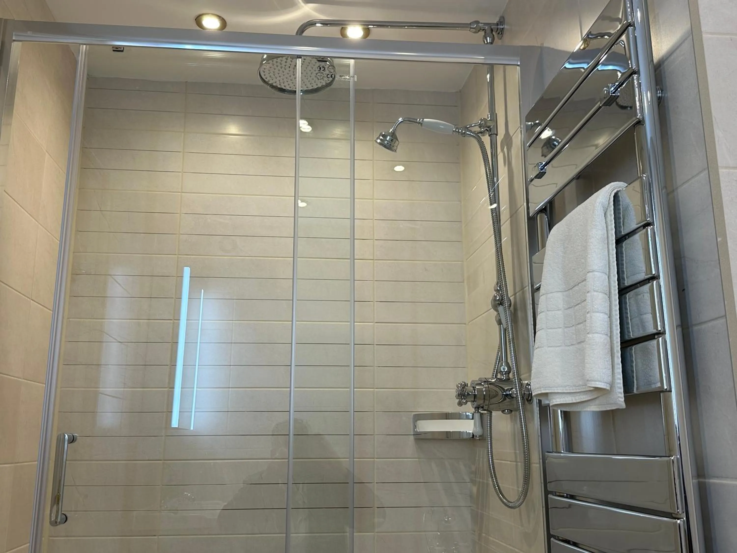 Shower in Chester House Guest House