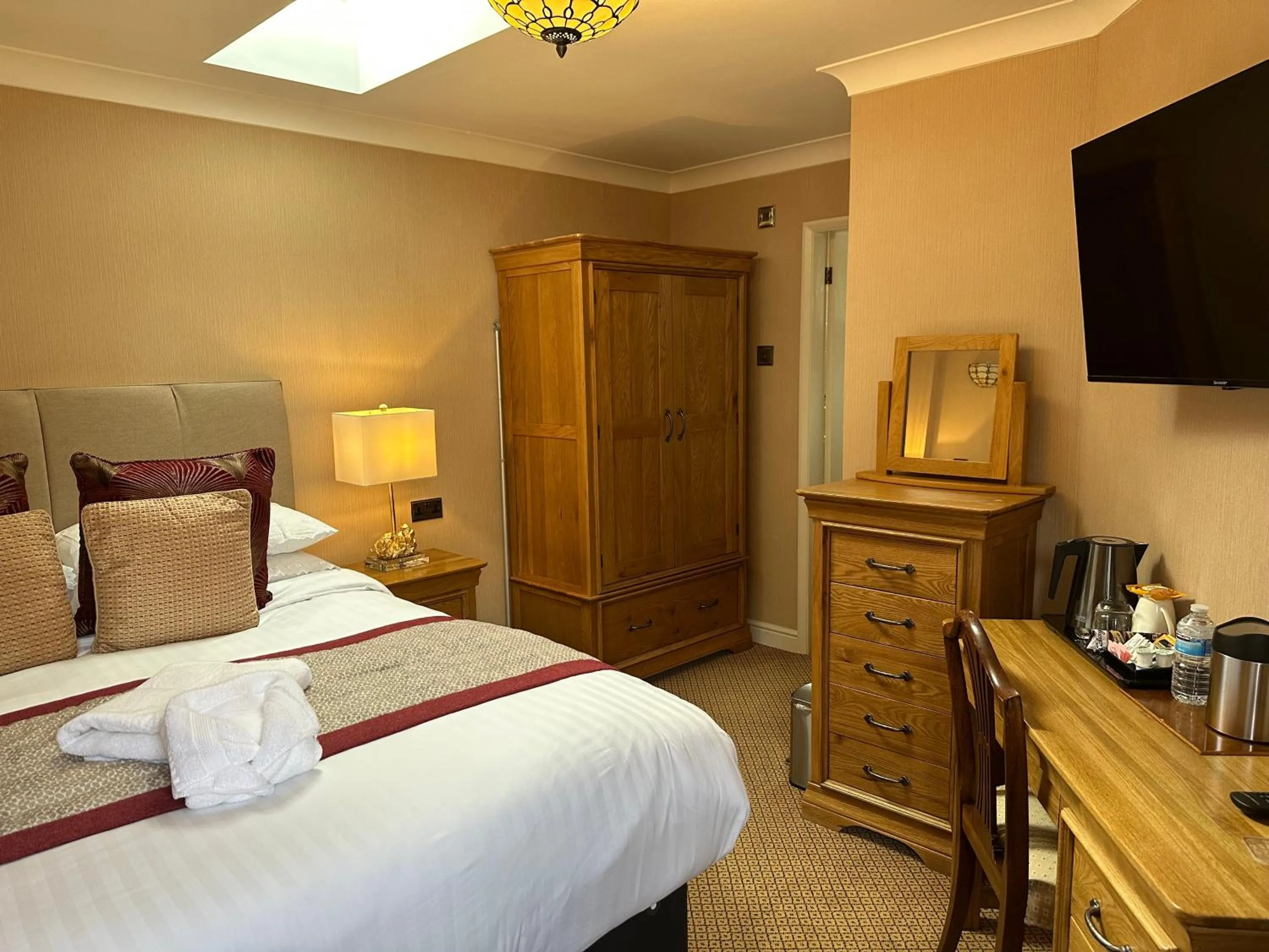 Bedroom, Bed in Chester House Guest House