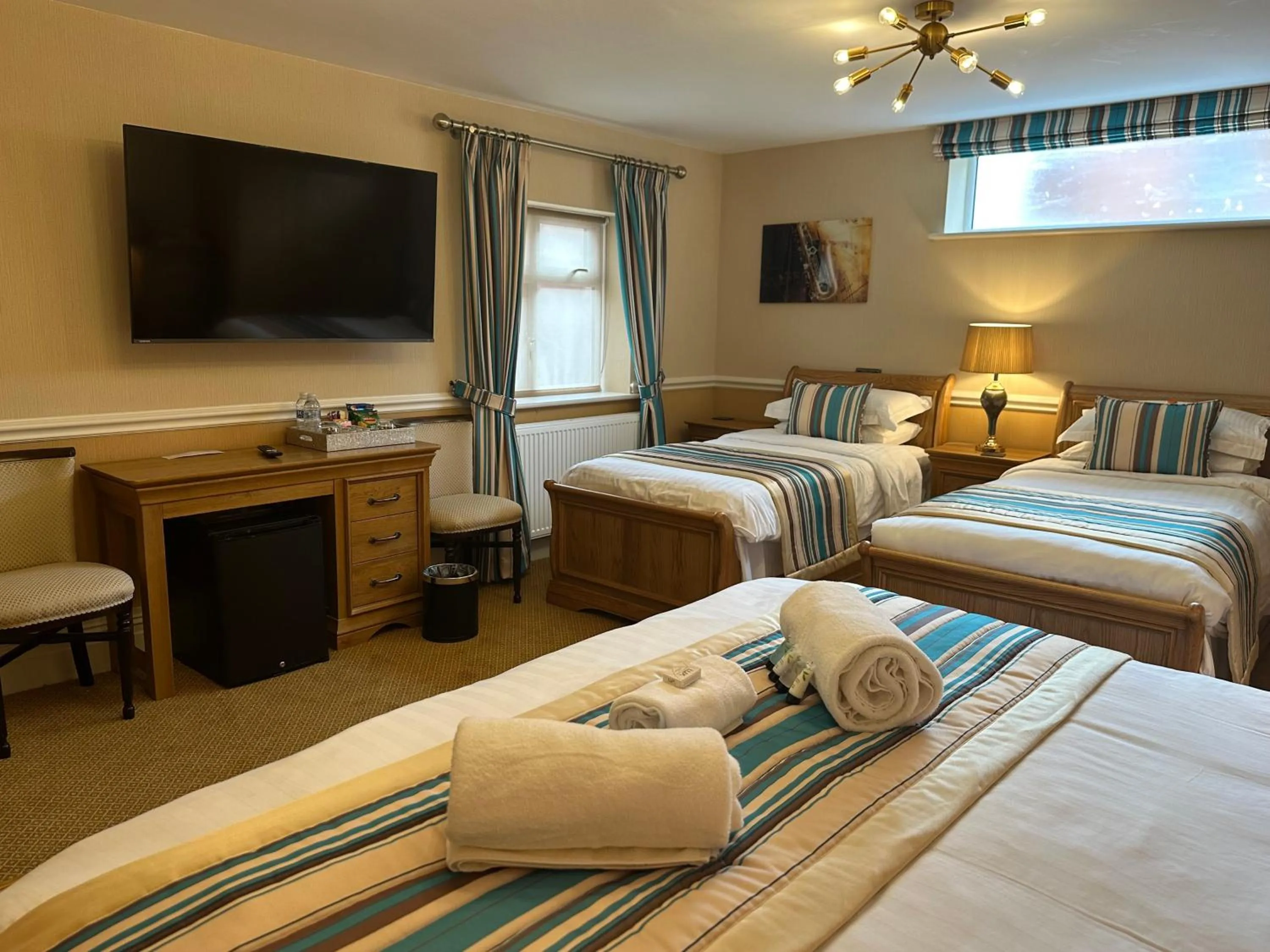 Photo of the whole room, Bed in Chester House Guest House