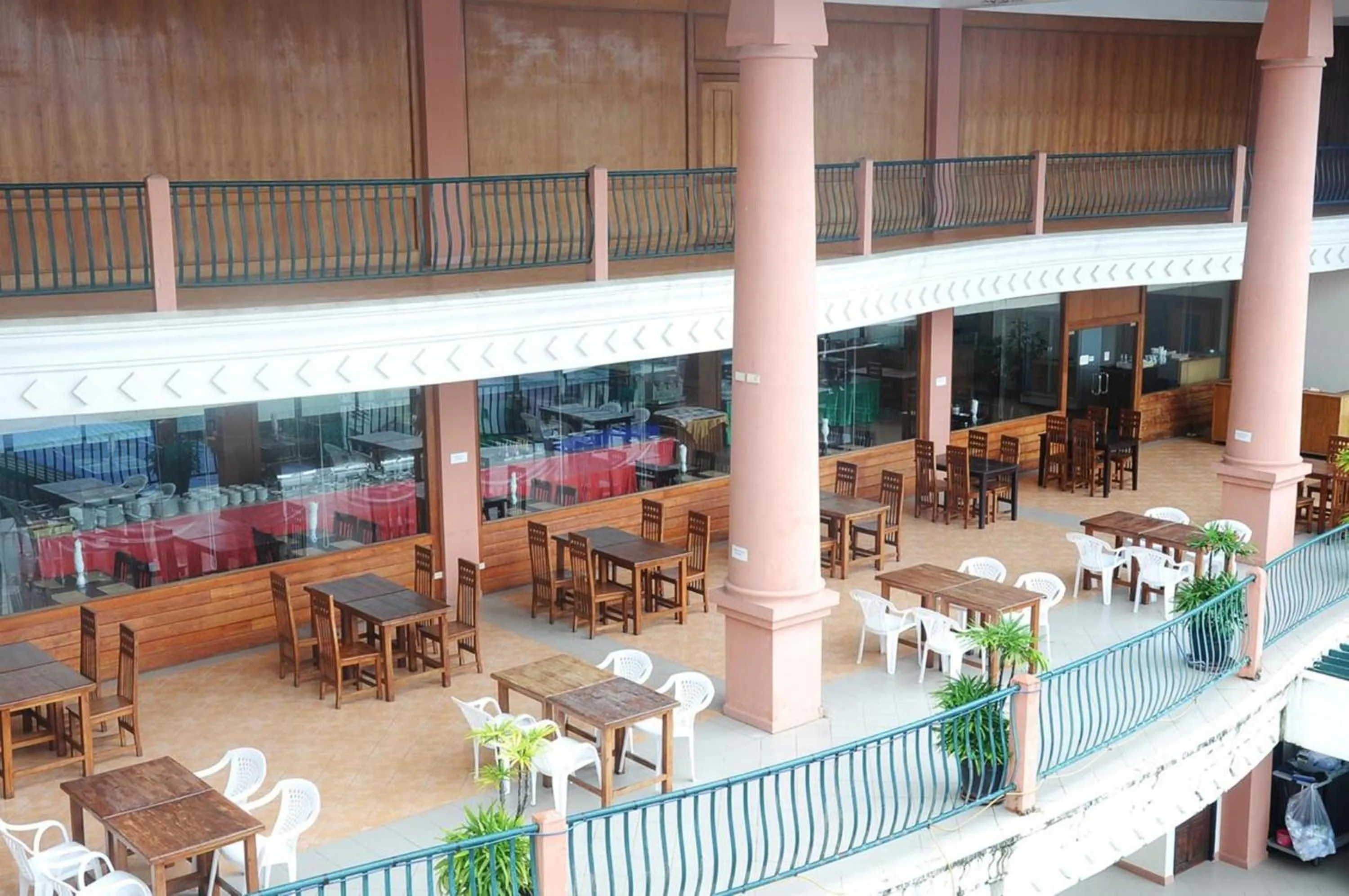 Restaurant/places to eat in Bel Aire Patong