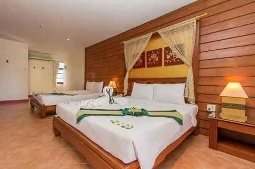 Bed in Bel Aire Patong