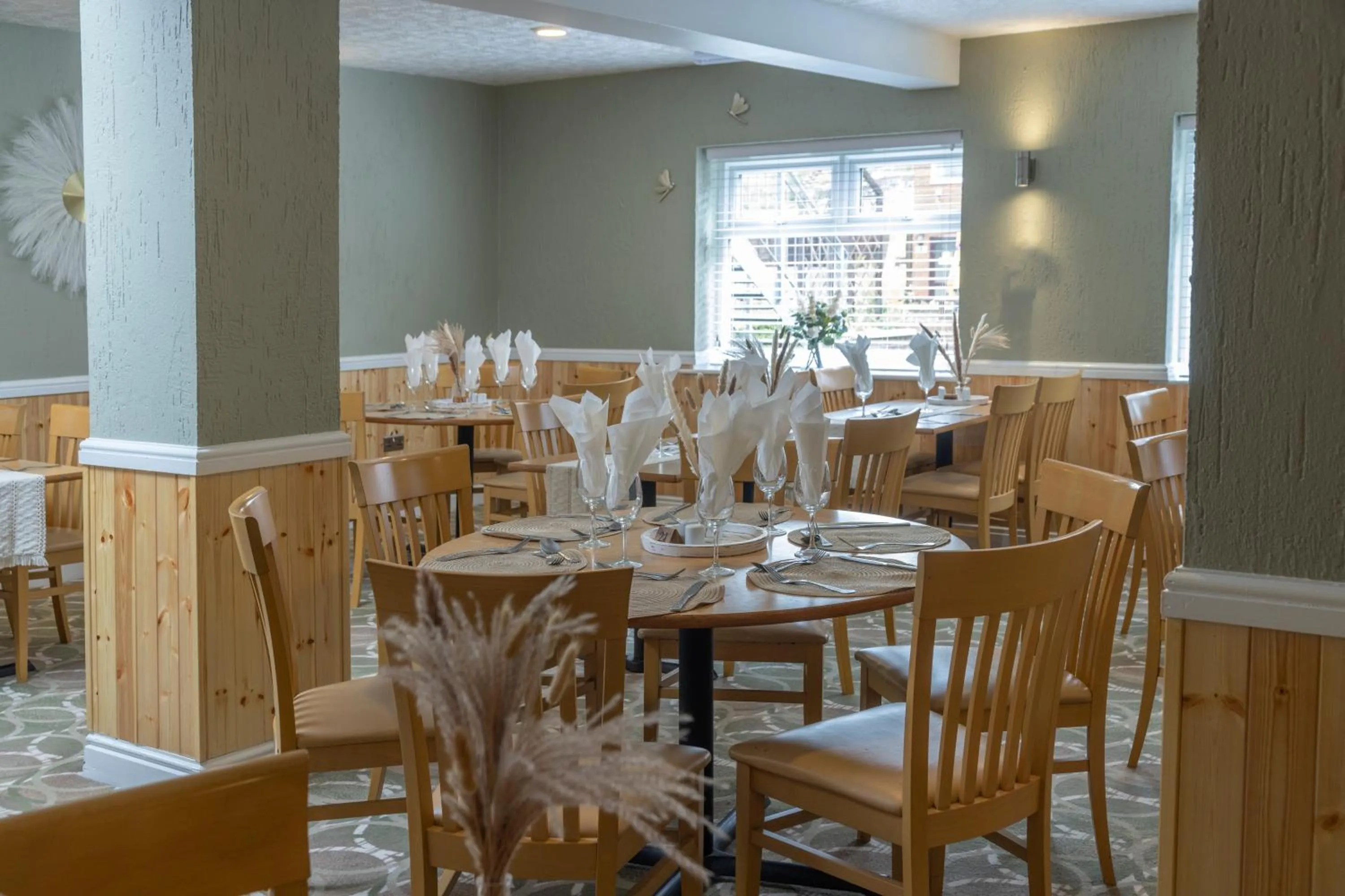 Restaurant/places to eat in Best Western Weymouth Hotel Rembrandt