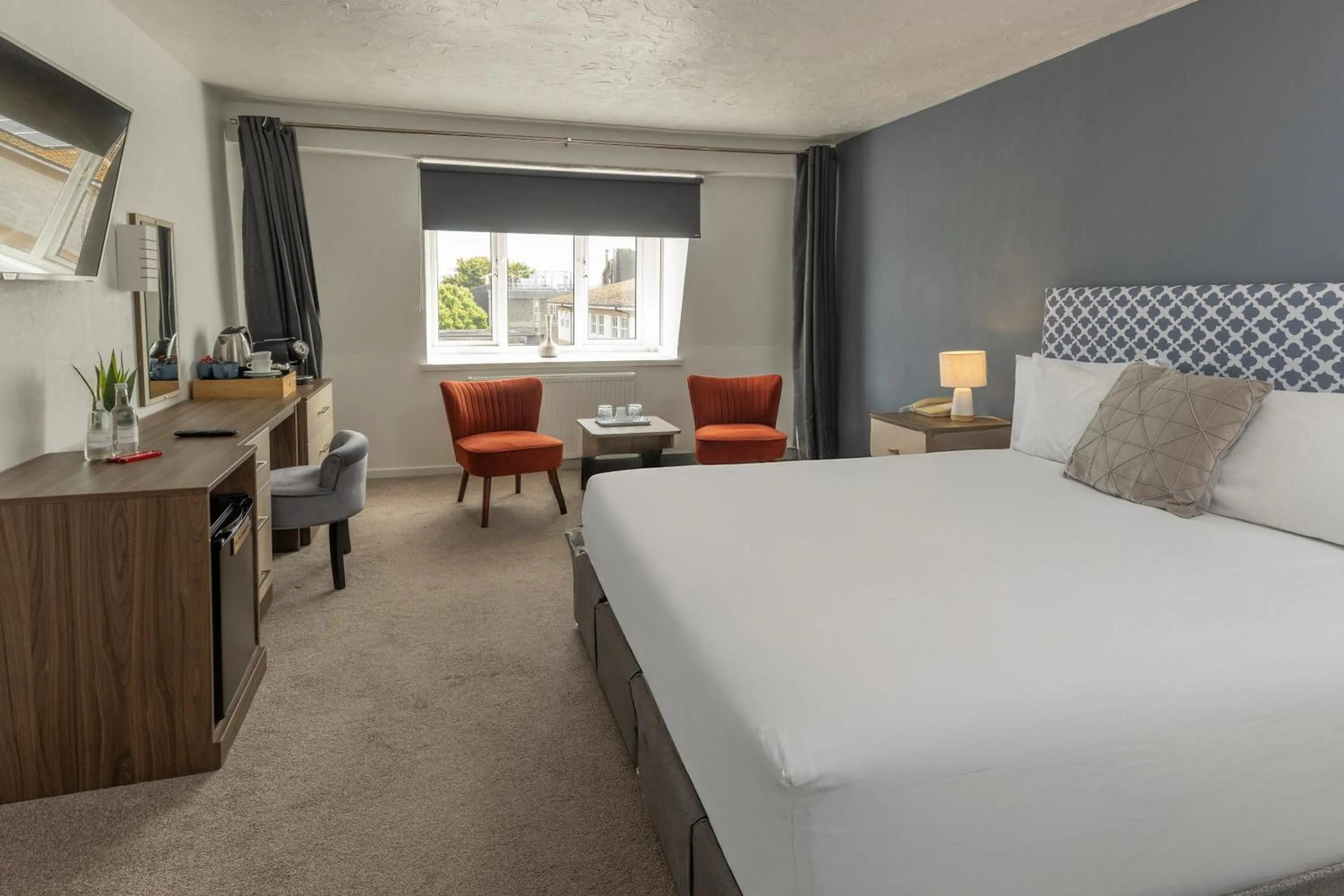 Bed in Best Western Weymouth Hotel Rembrandt