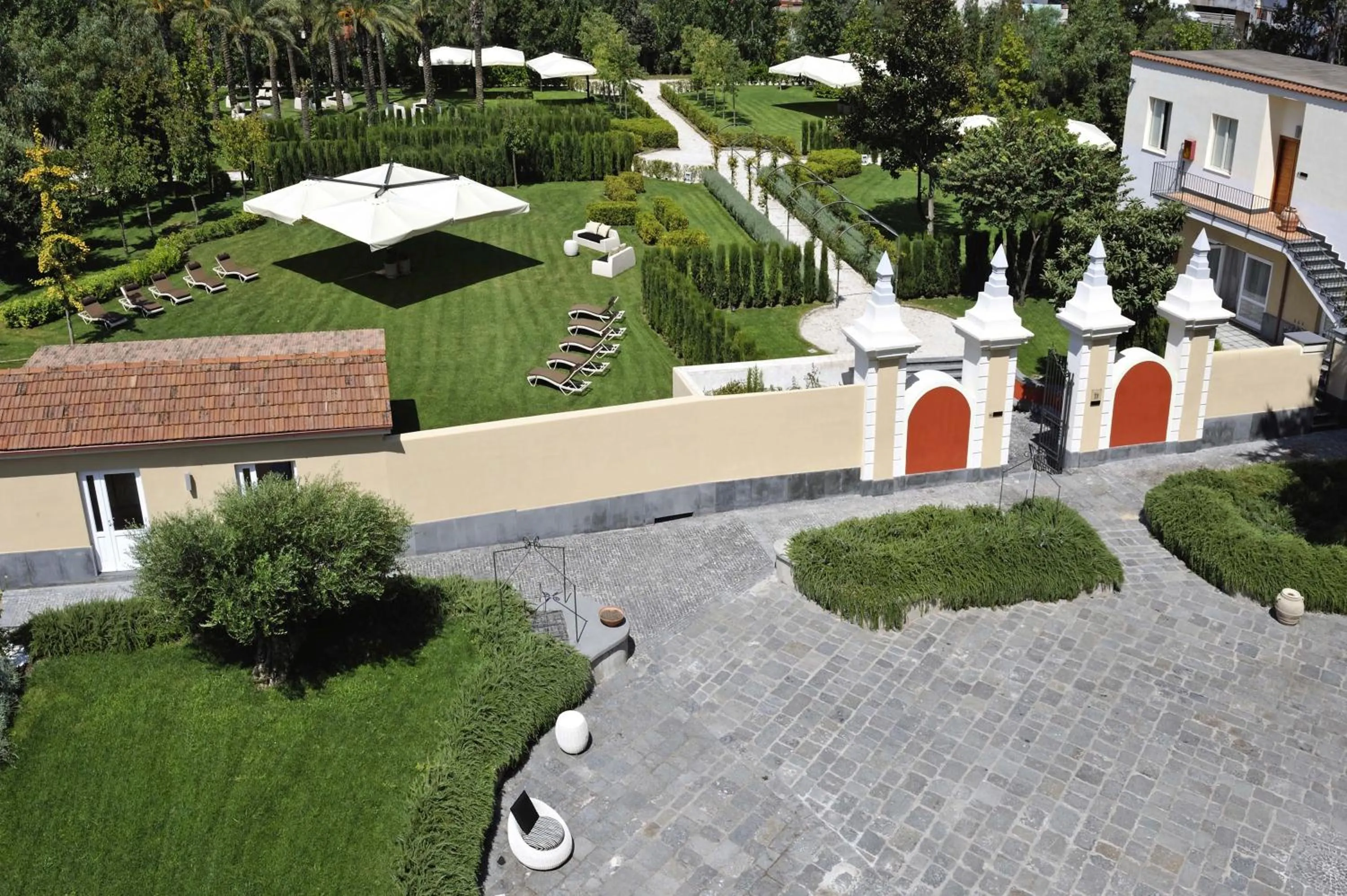 Facade/entrance in Relais Villa Buonanno