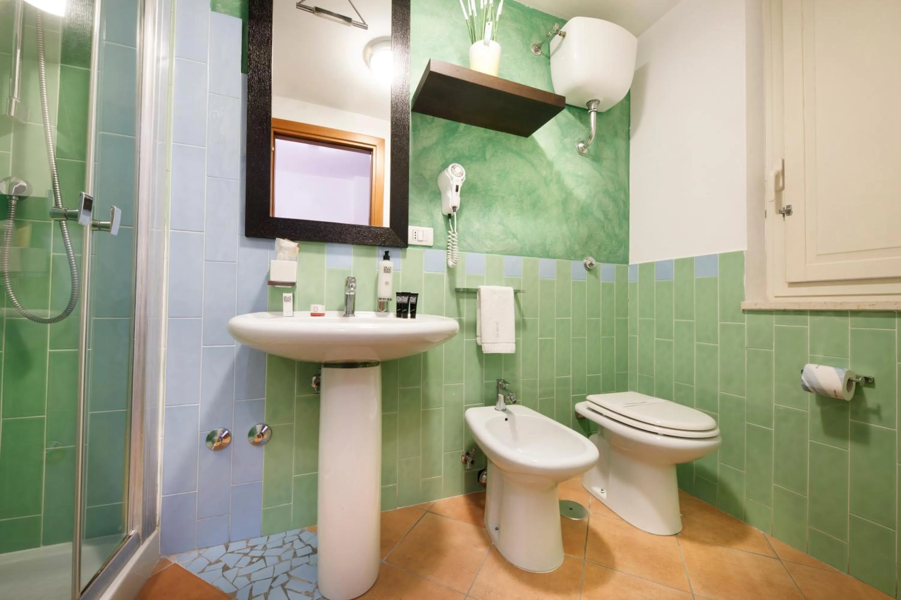 Shower in Relais Villa Buonanno