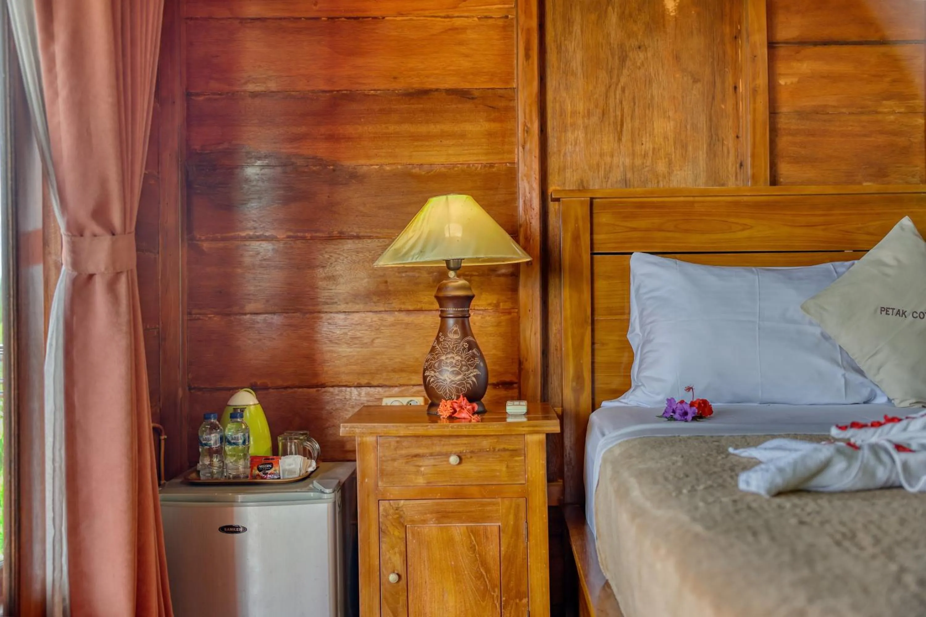 Bed in Petak Cottage