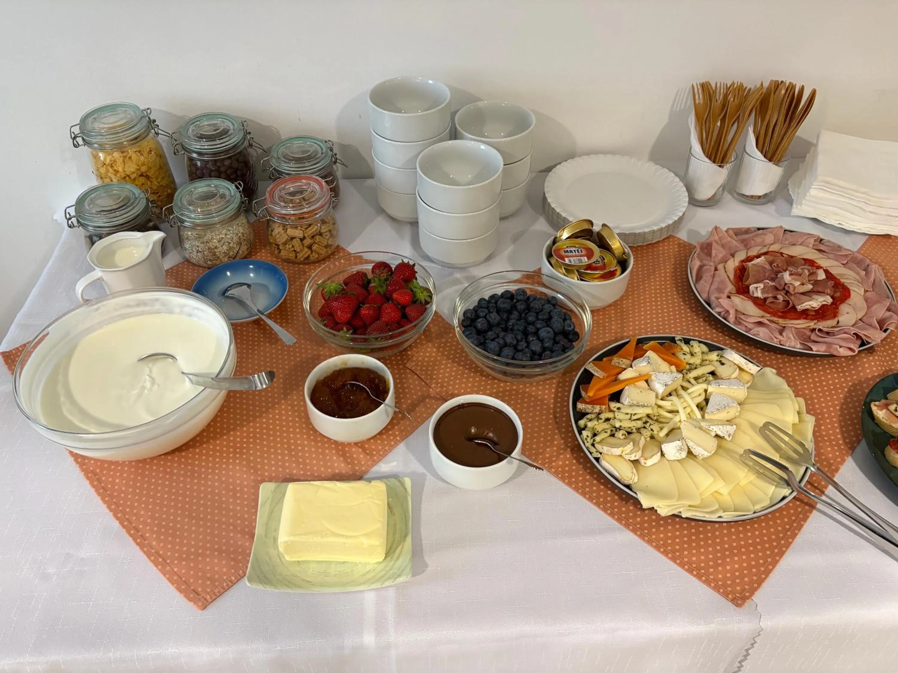 Breakfast in Garni G Hotel Žilina