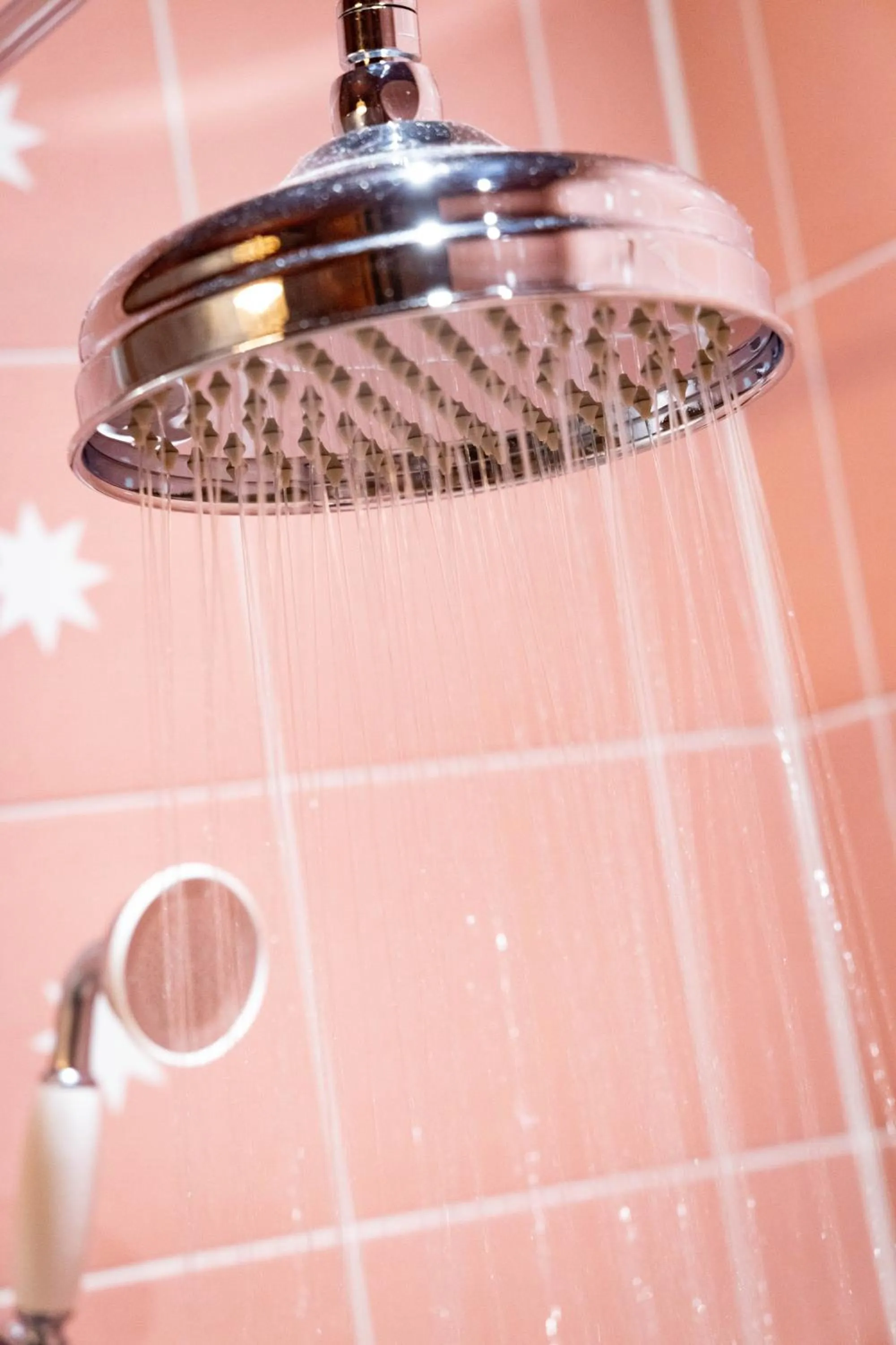 Bathroom in The Potters Heron - A Heartwood Inn