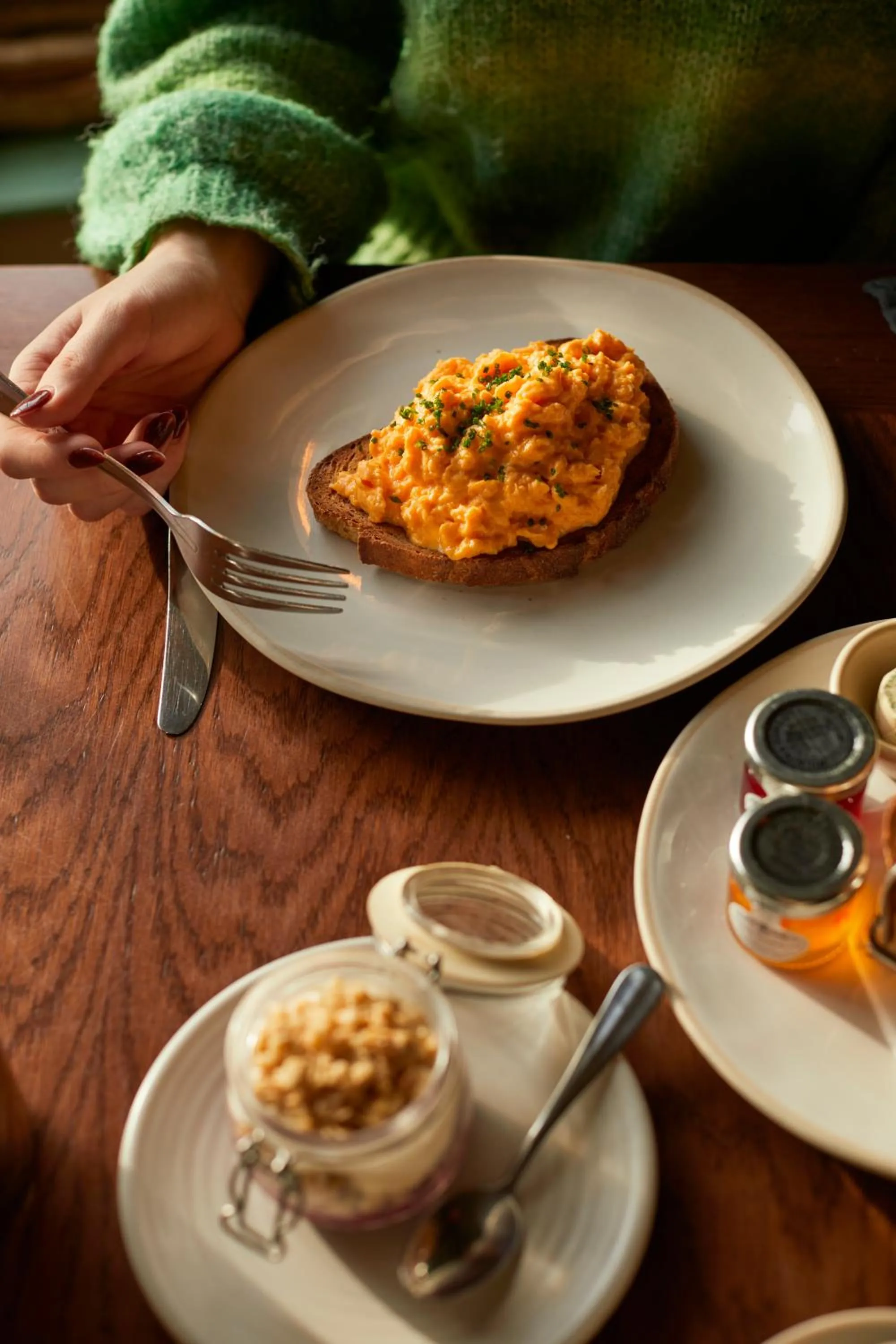 The Potters Heron - A Heartwood Inn