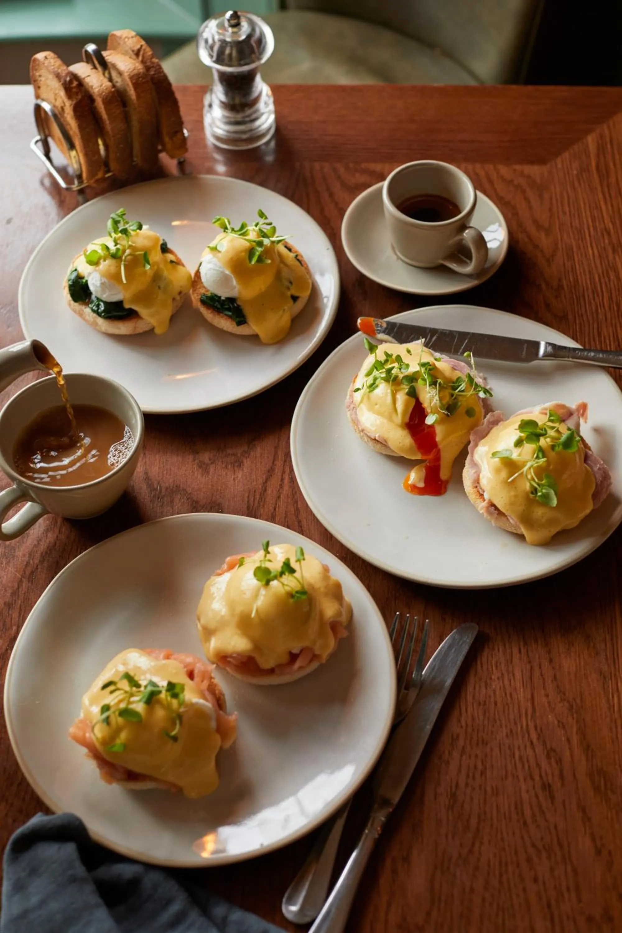 The Potters Heron - A Heartwood Inn