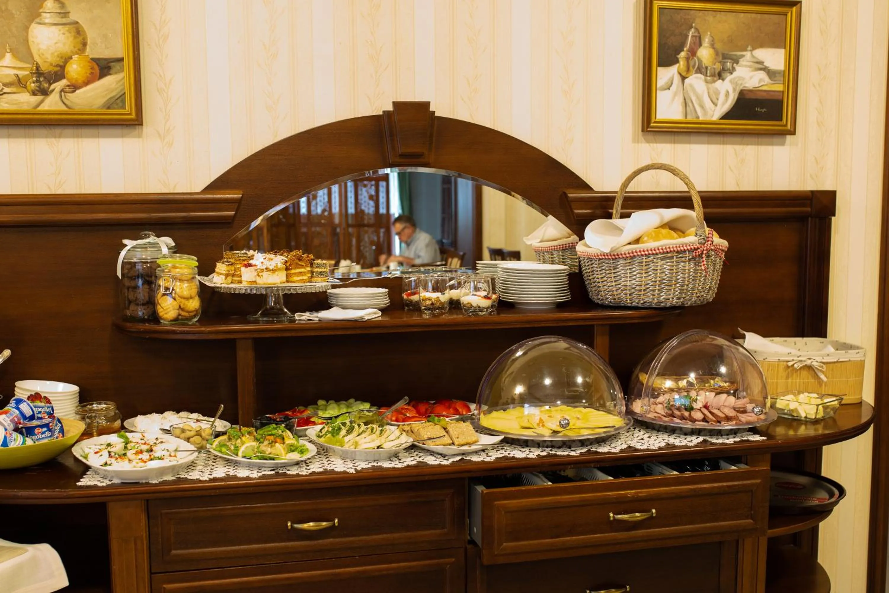 Food and drinks in Hotel Panorama