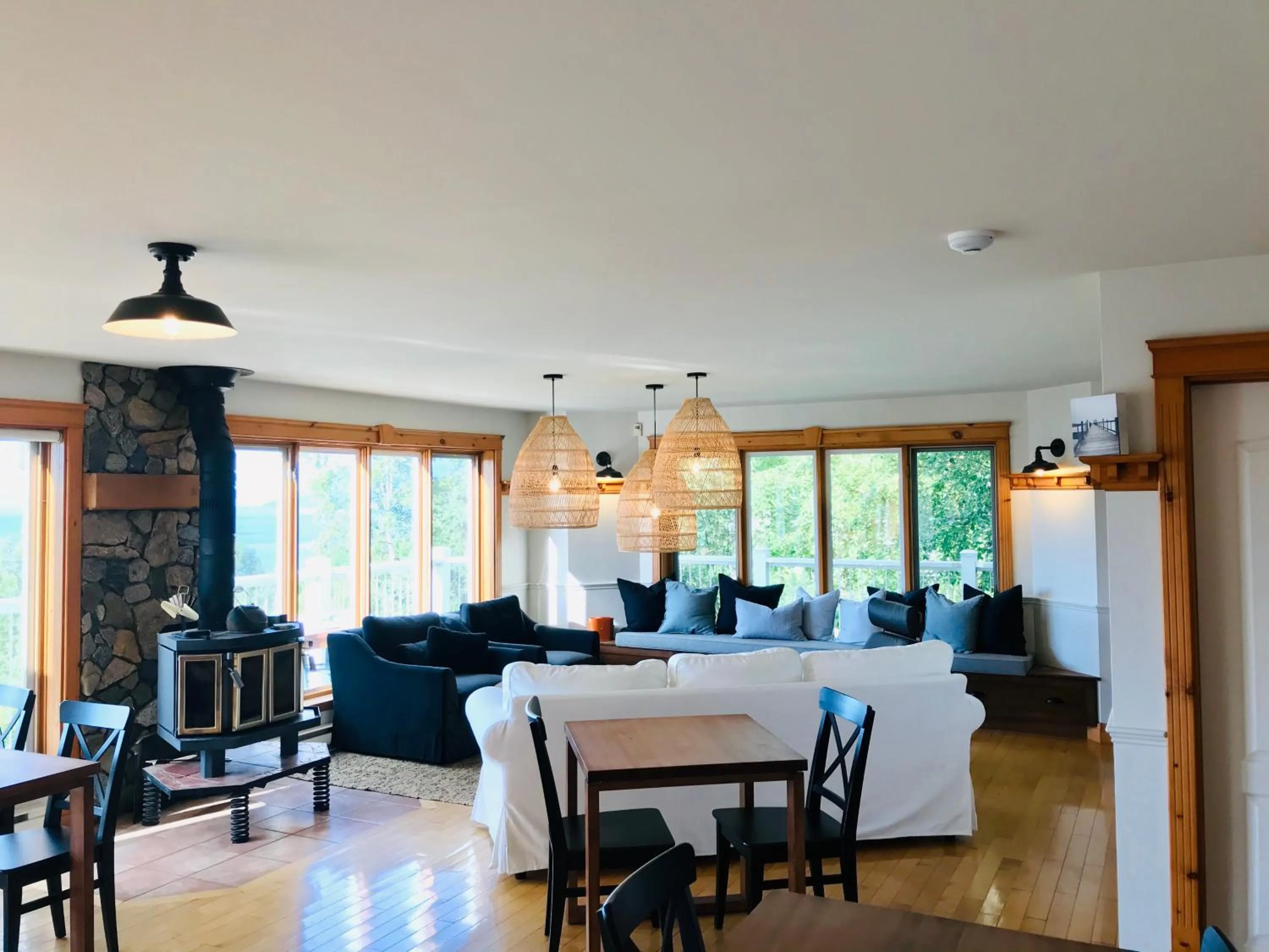 Living room in Auberge Cap aux Corbeaux