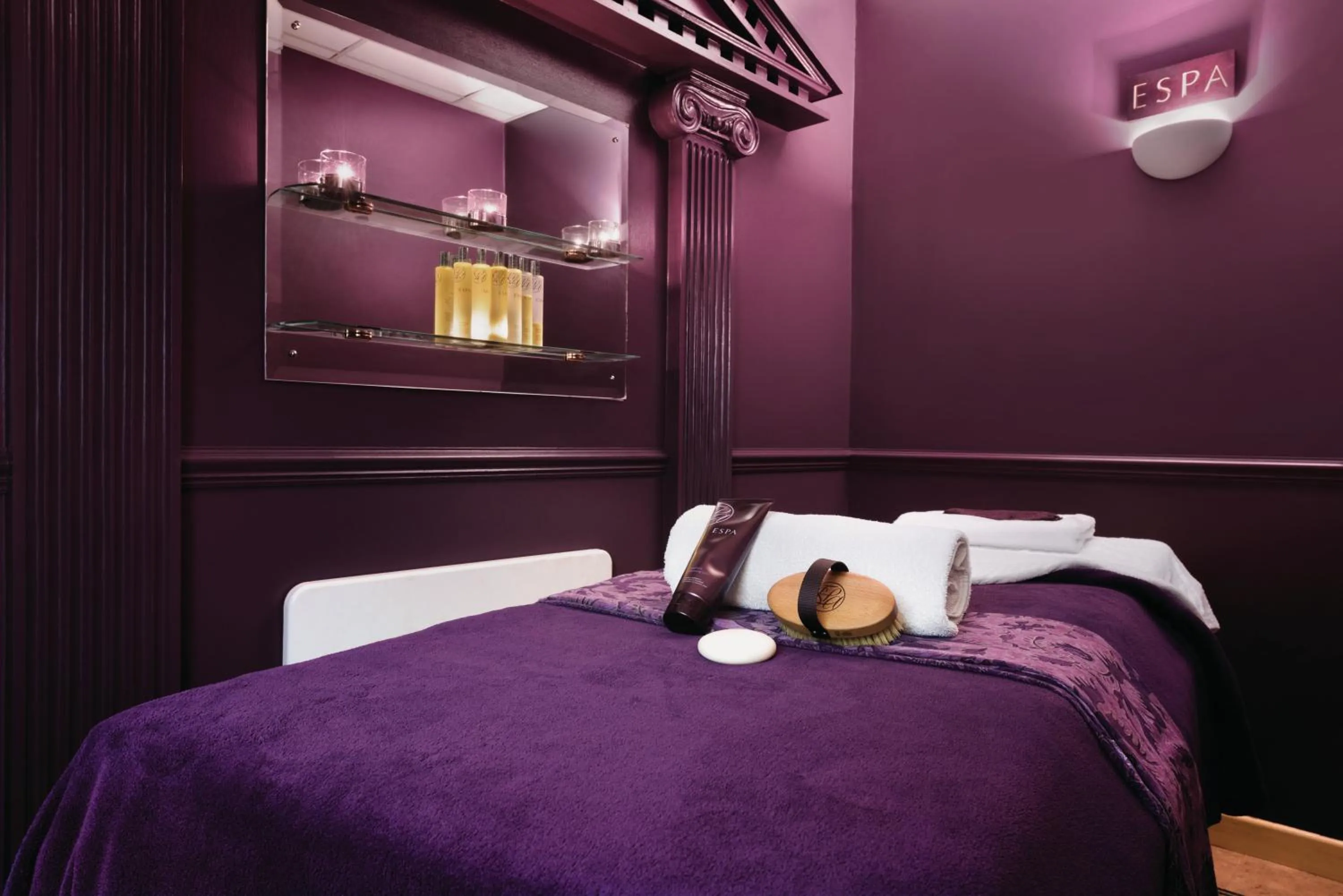 Massage, Bed in Cwrt Bleddyn Hotel & Spa