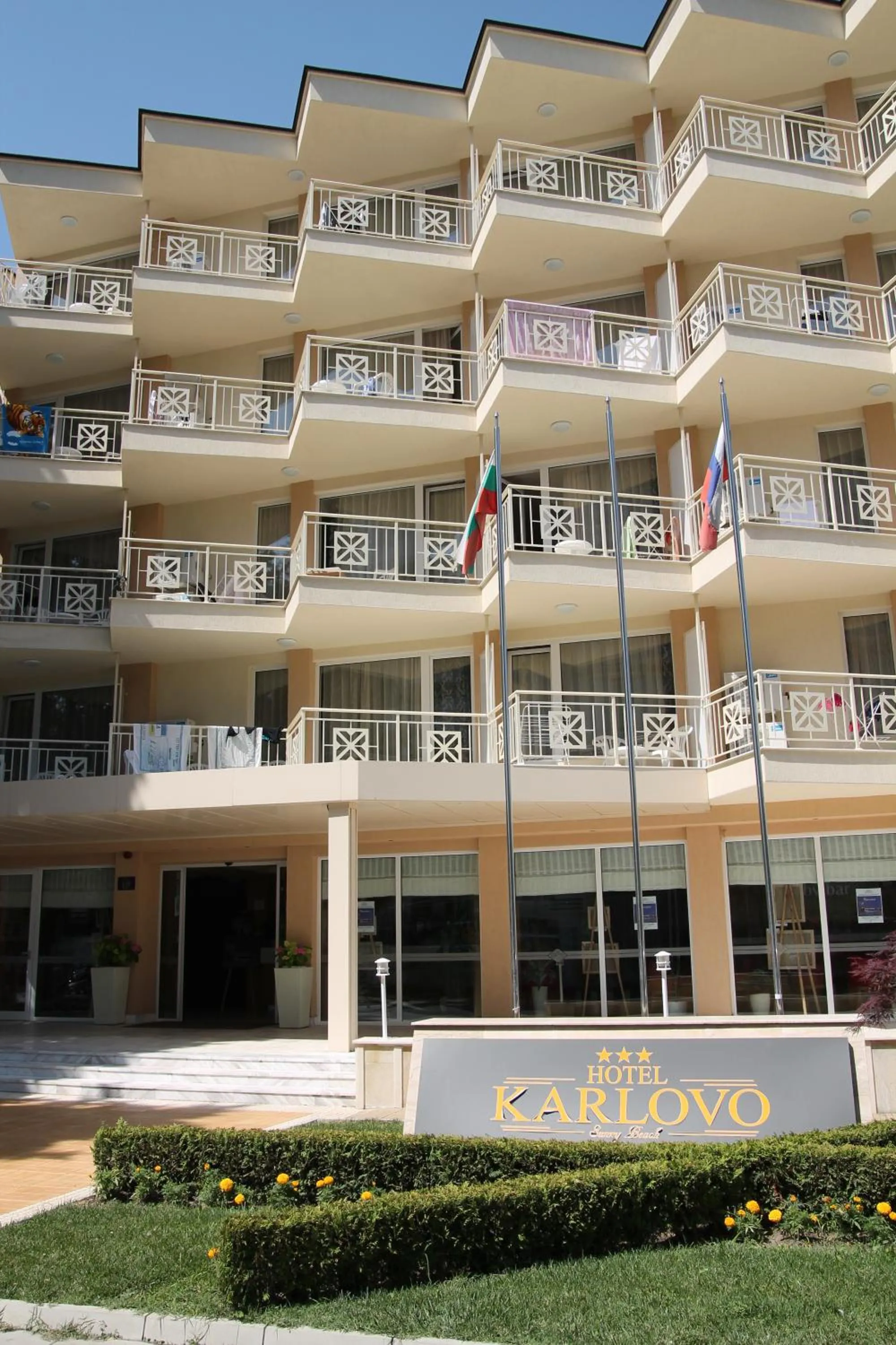 Facade/entrance in Karlovo Hotel