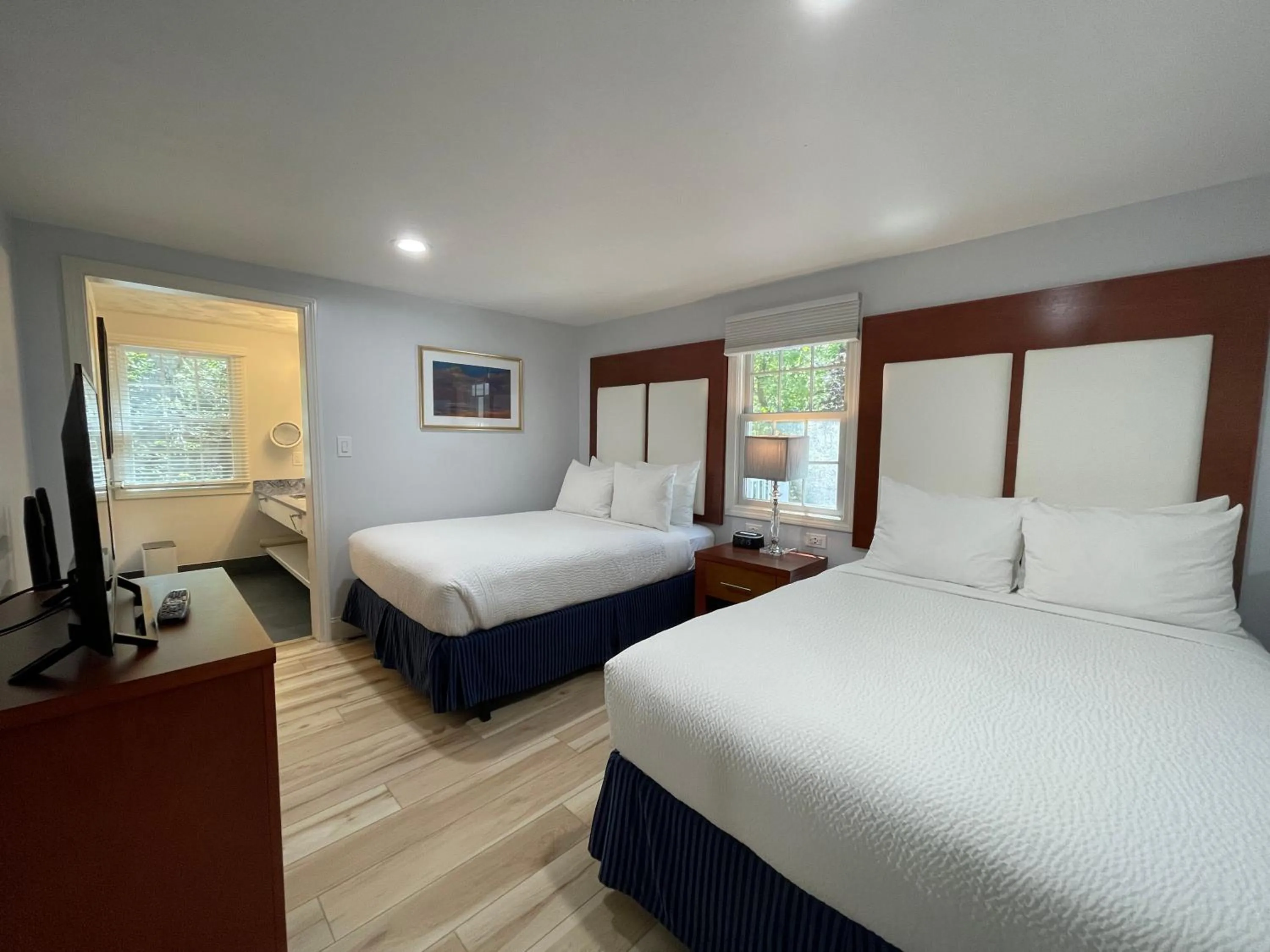 Bedroom, Bed in Pleasant Bay Village Resort