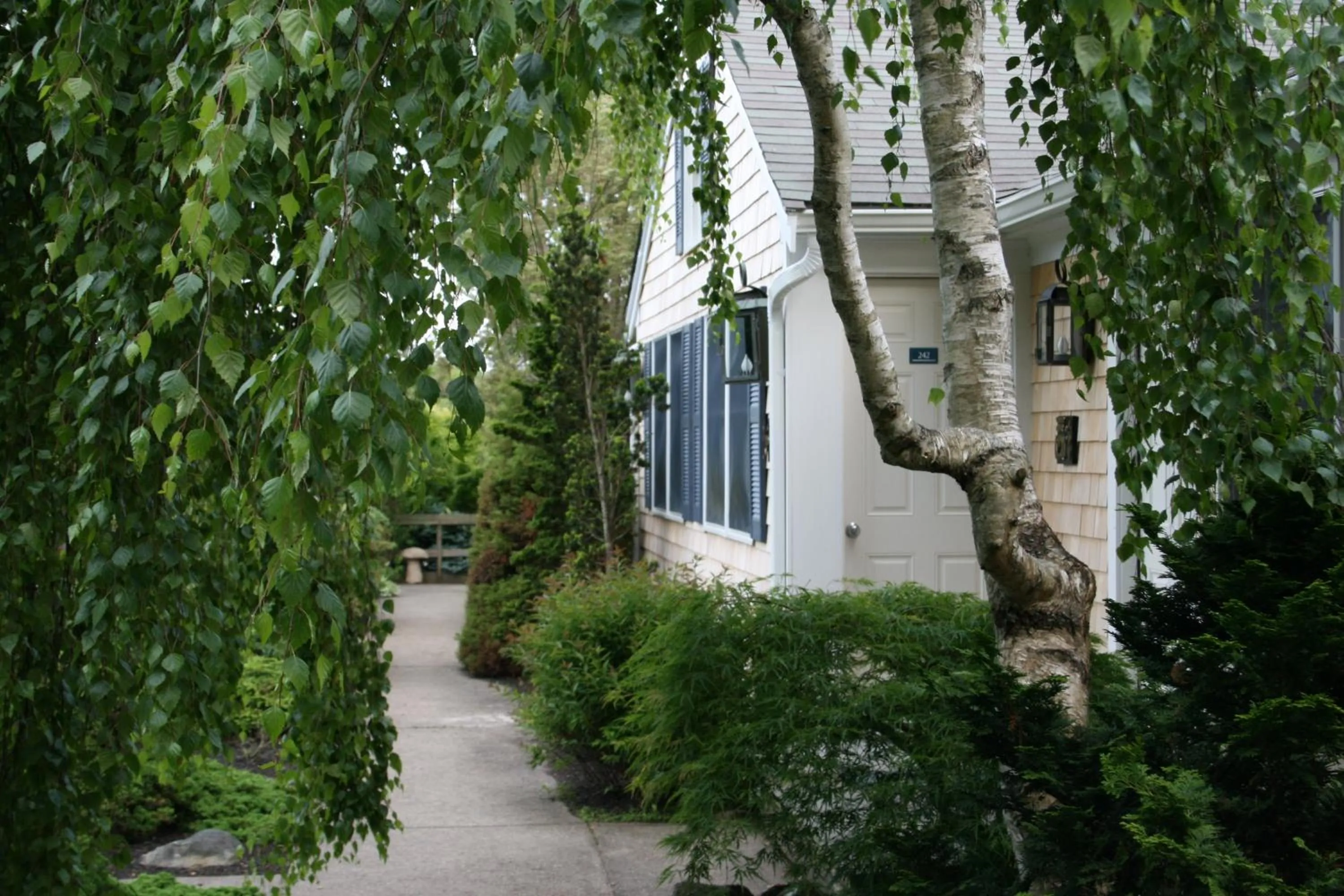 Facade/entrance in Pleasant Bay Village Resort