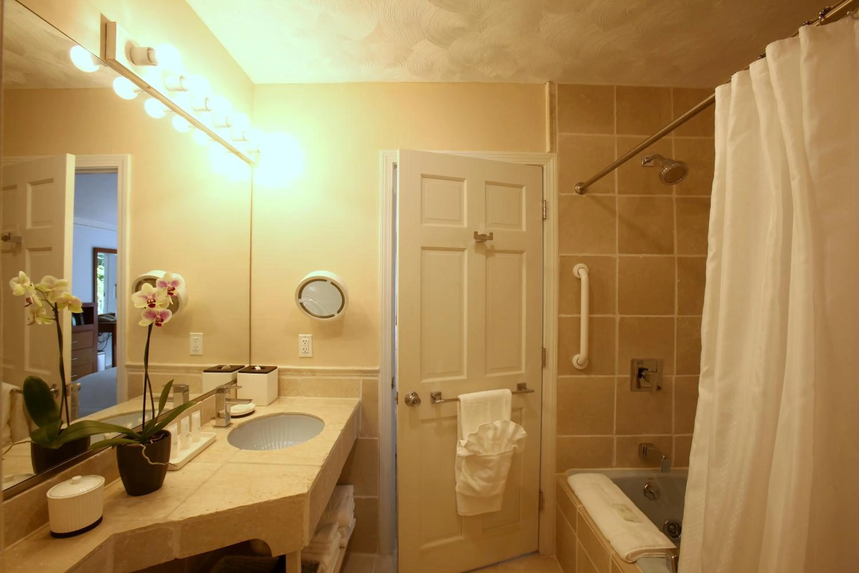 Shower in Pleasant Bay Village Resort