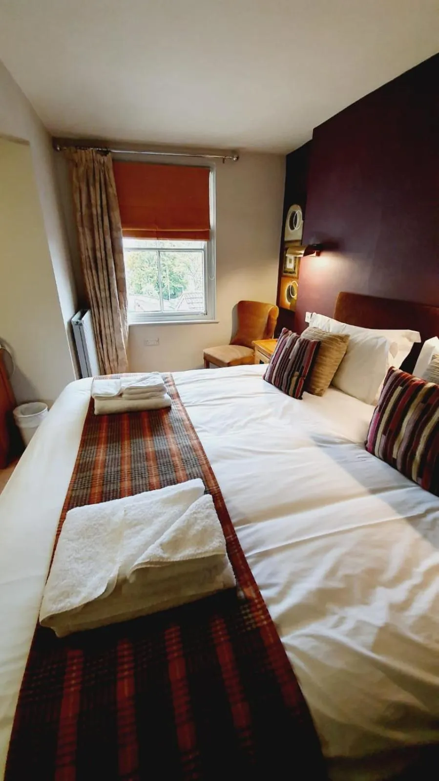 Bed in The Kings Head Hotel