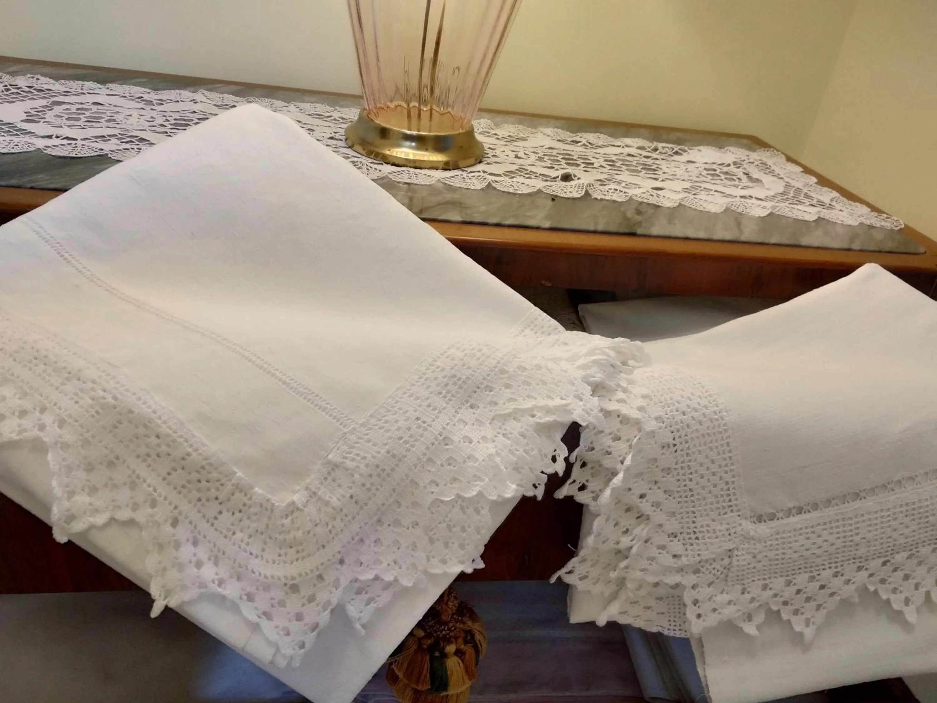 Decorative detail, Bed in B&B Palazzo Mestichelli Boutique Palace