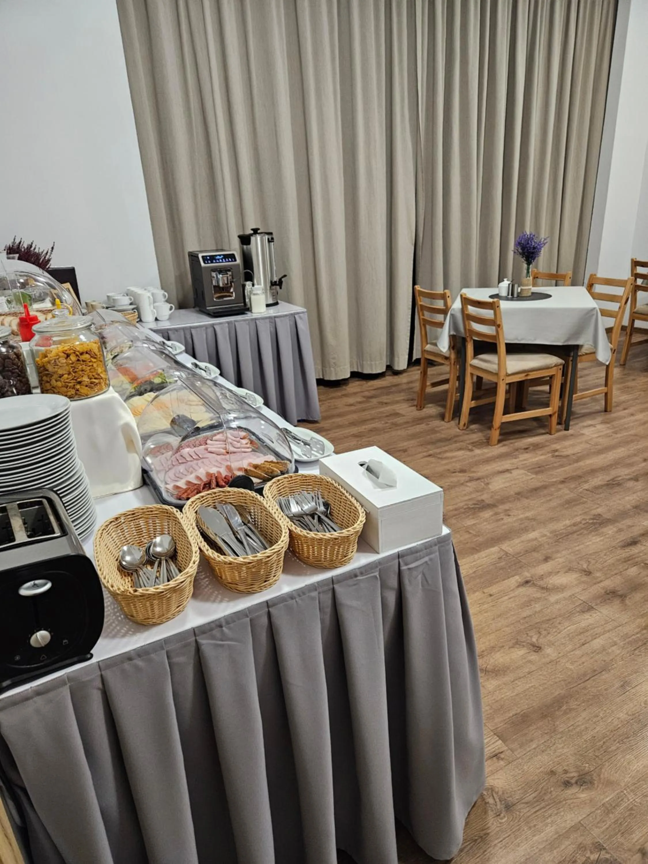 Breakfast in Hotelik Elka-Sen